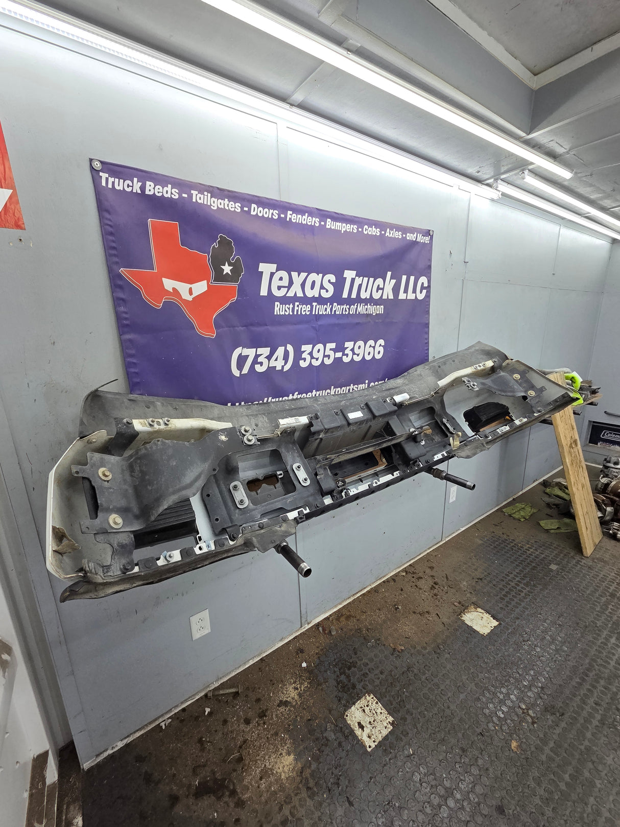 2020-2022 Ford Super Duty F250 F350 Front Bumper - White