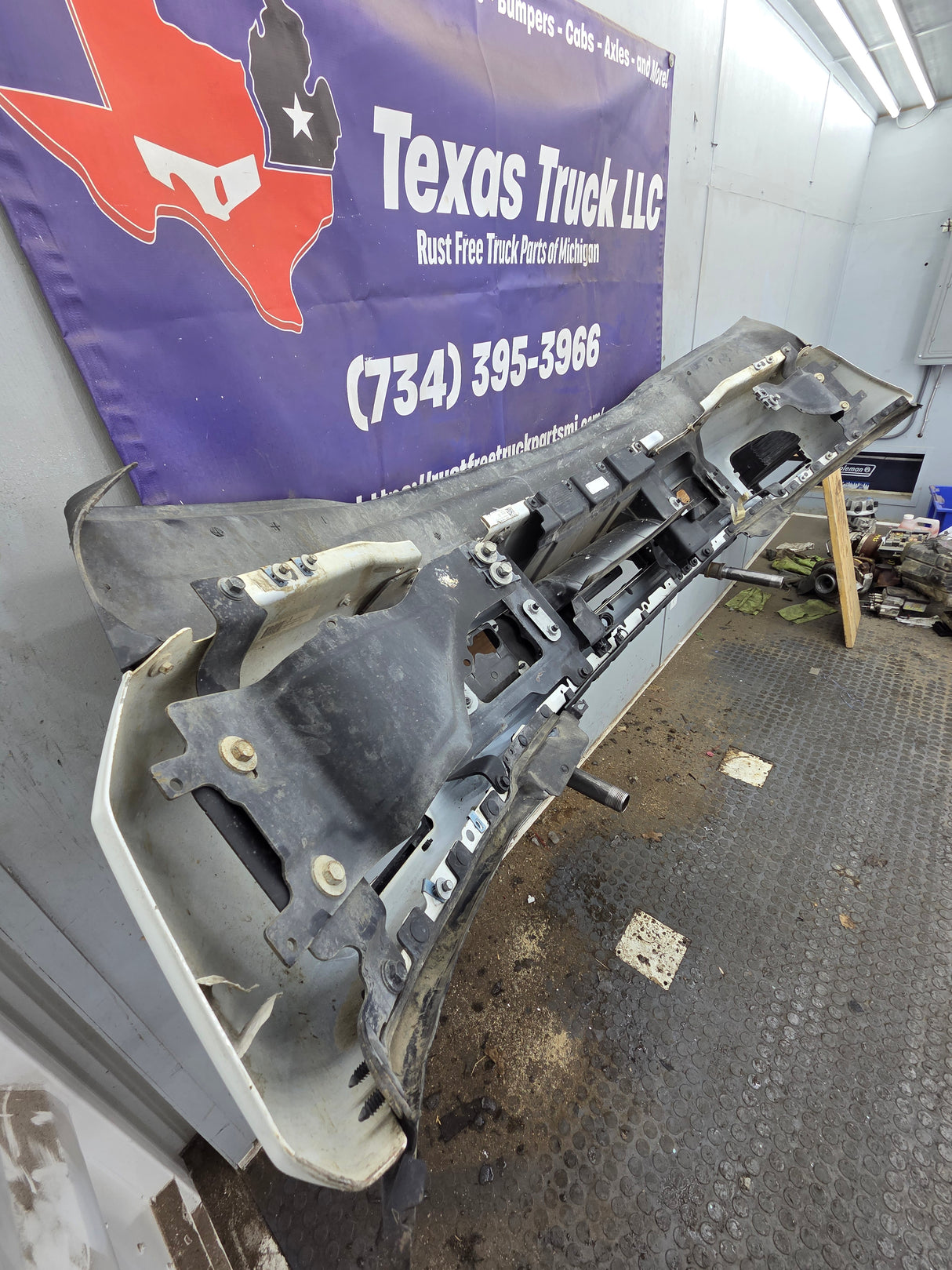 2020-2022 Ford Super Duty F250 F350 Front Bumper - White