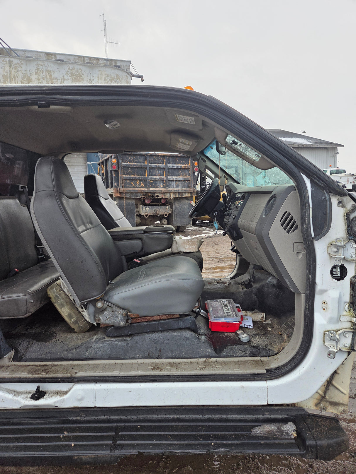 2008-2010 Ford Super Duty F250 F350 F450 F550 Extended Cab