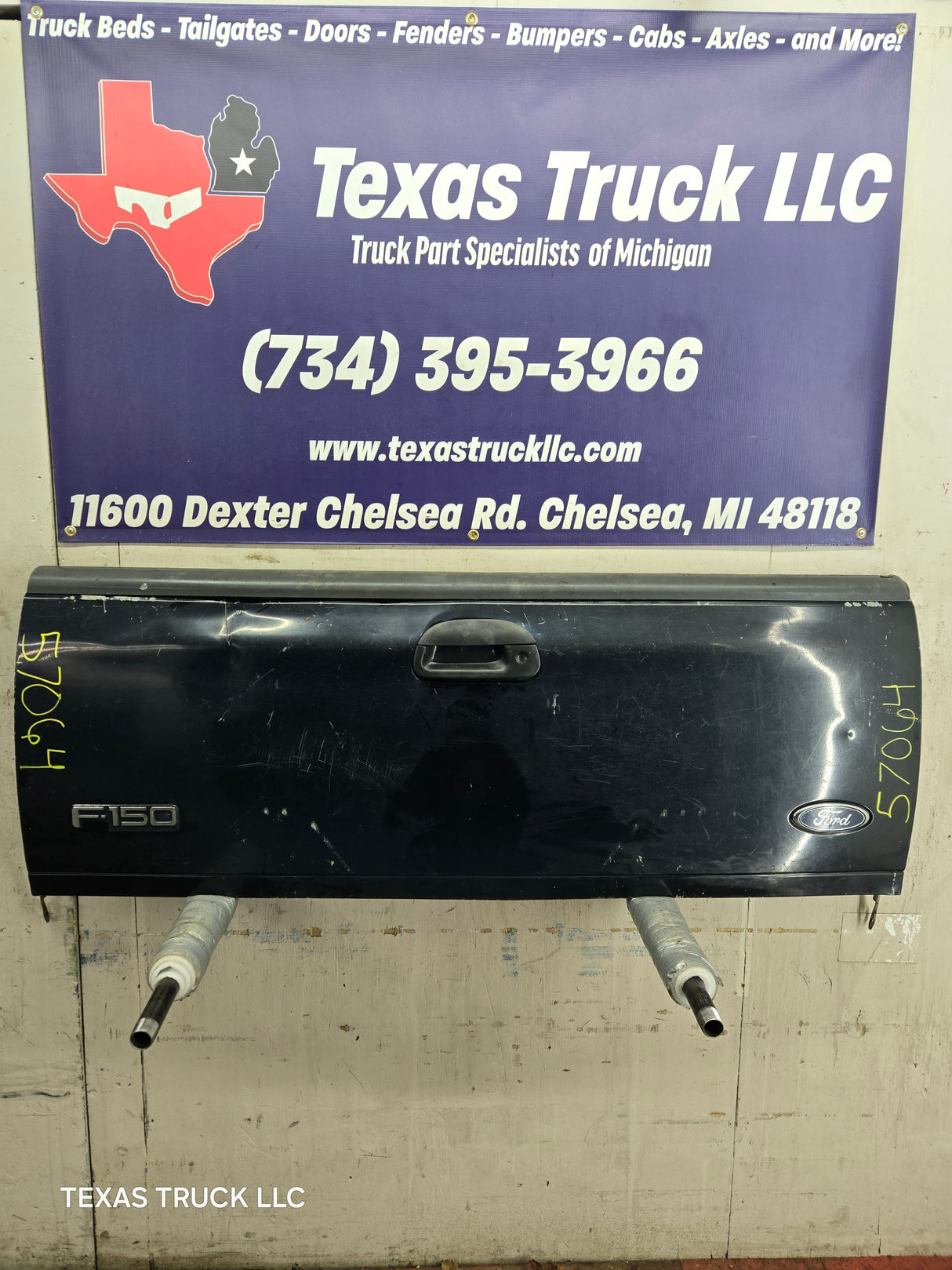 1997-2003 F150 / 1999-2007 Ford F250 F350 F450 F550 Super Duty Tailgate