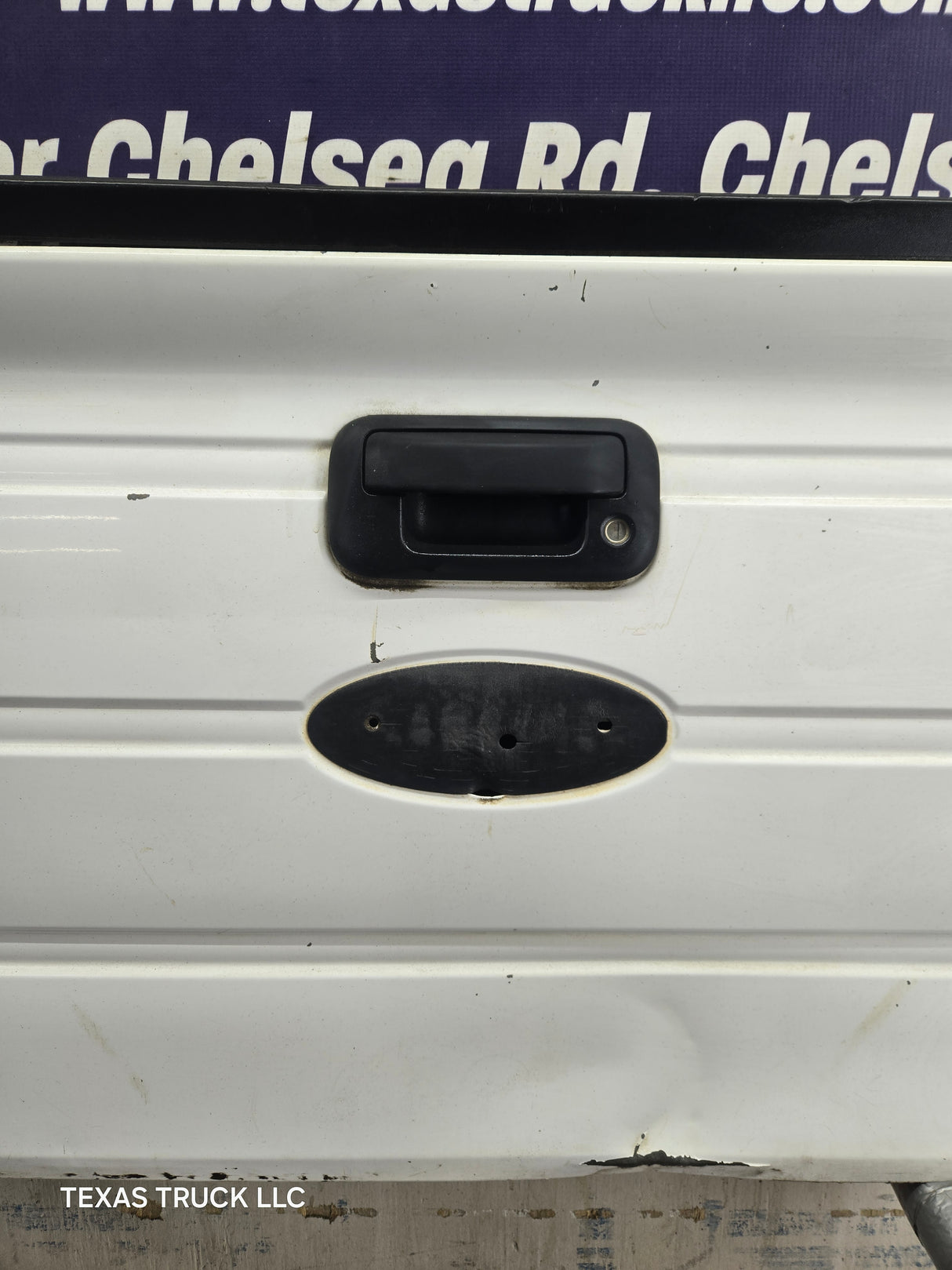2009-2014 Ford F150 Tailgate - Oxford White