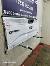 2015-2017 Ford F150 Tailgate W/Step - Oxford White