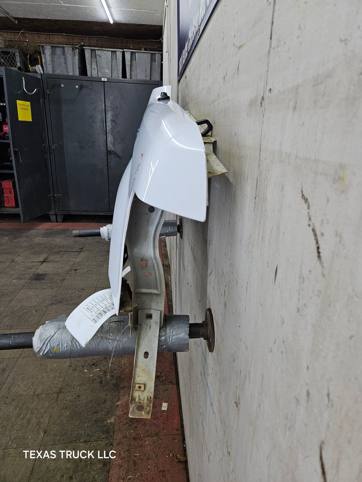 2009-2014 Ford F150 RH Passenger Fender - Oxford White