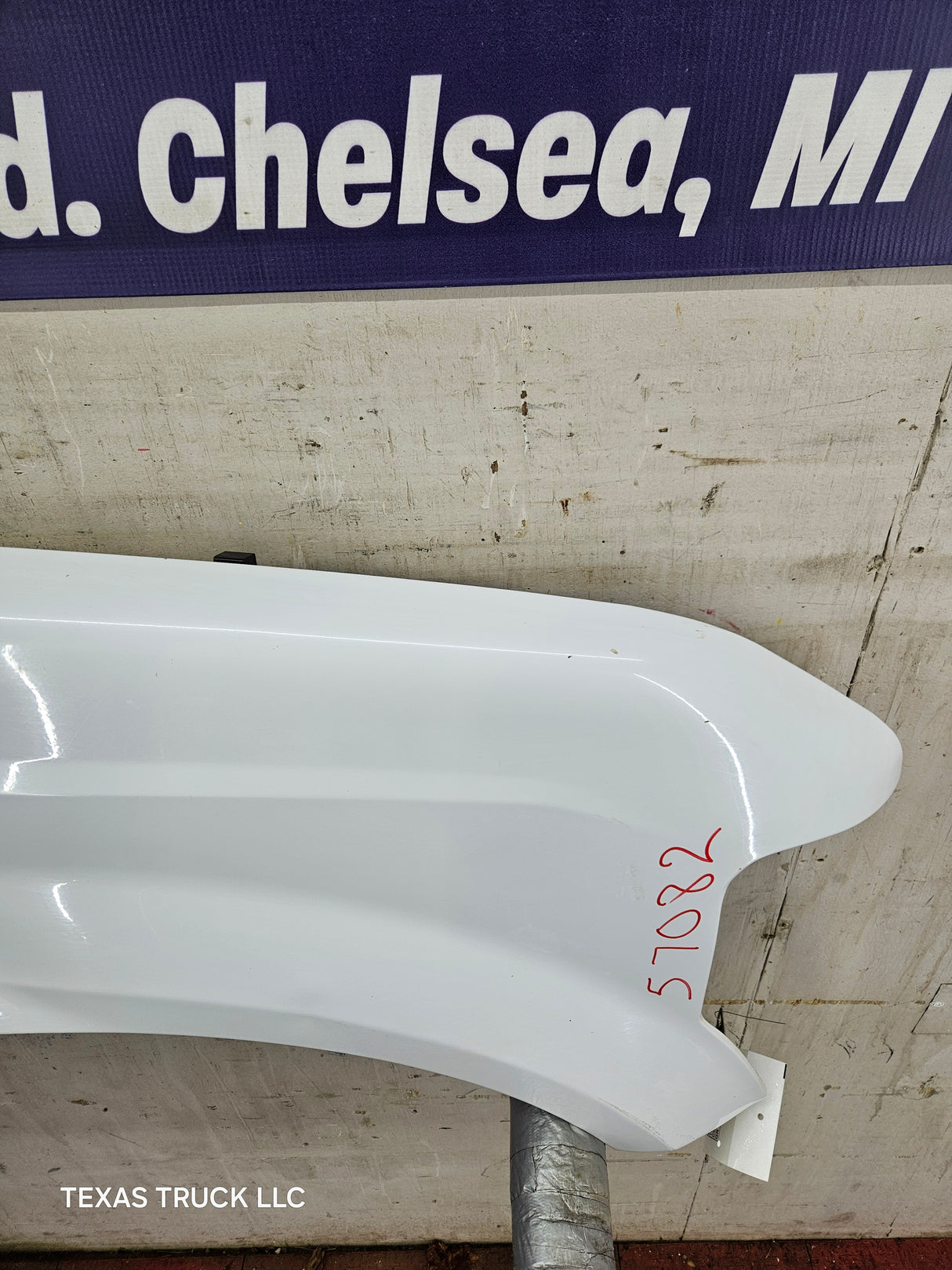 2008-2010 Ford Super Duty F250 F350 RH Passenger Side Fender - Oxford White