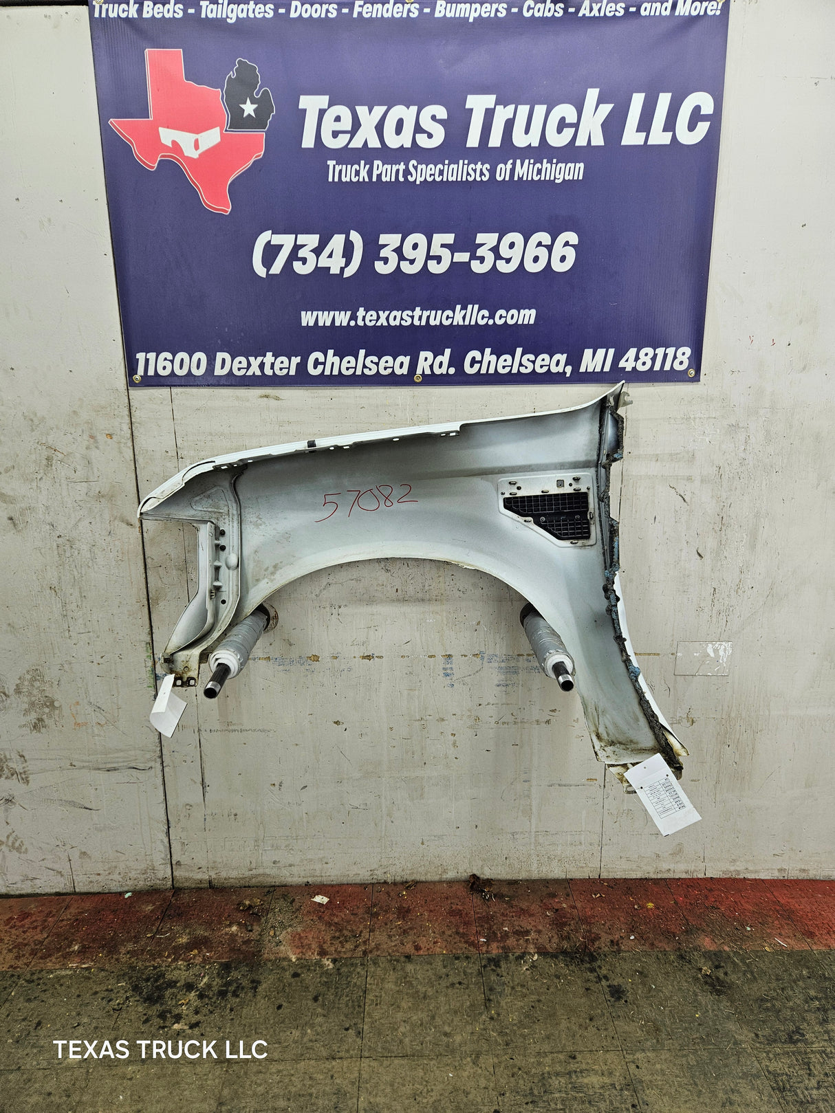 2008-2010 Ford Super Duty F250 F350 RH Passenger Side Fender - Oxford White