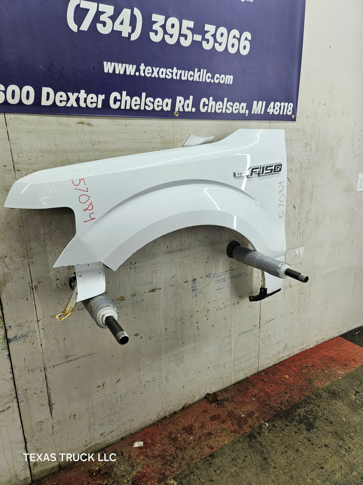 2009-2014 Ford F150 LH Driver Fender - Oxford White