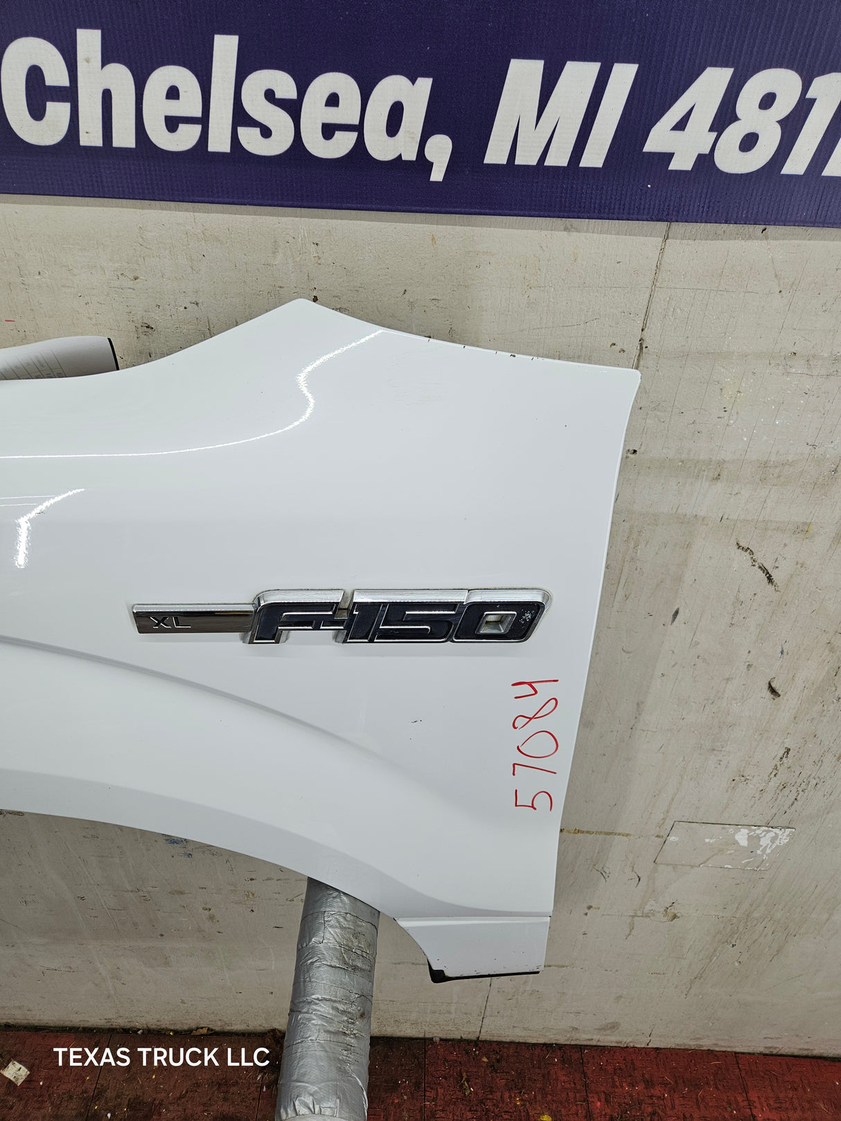 2009-2014 Ford F150 LH Driver Fender - Oxford White