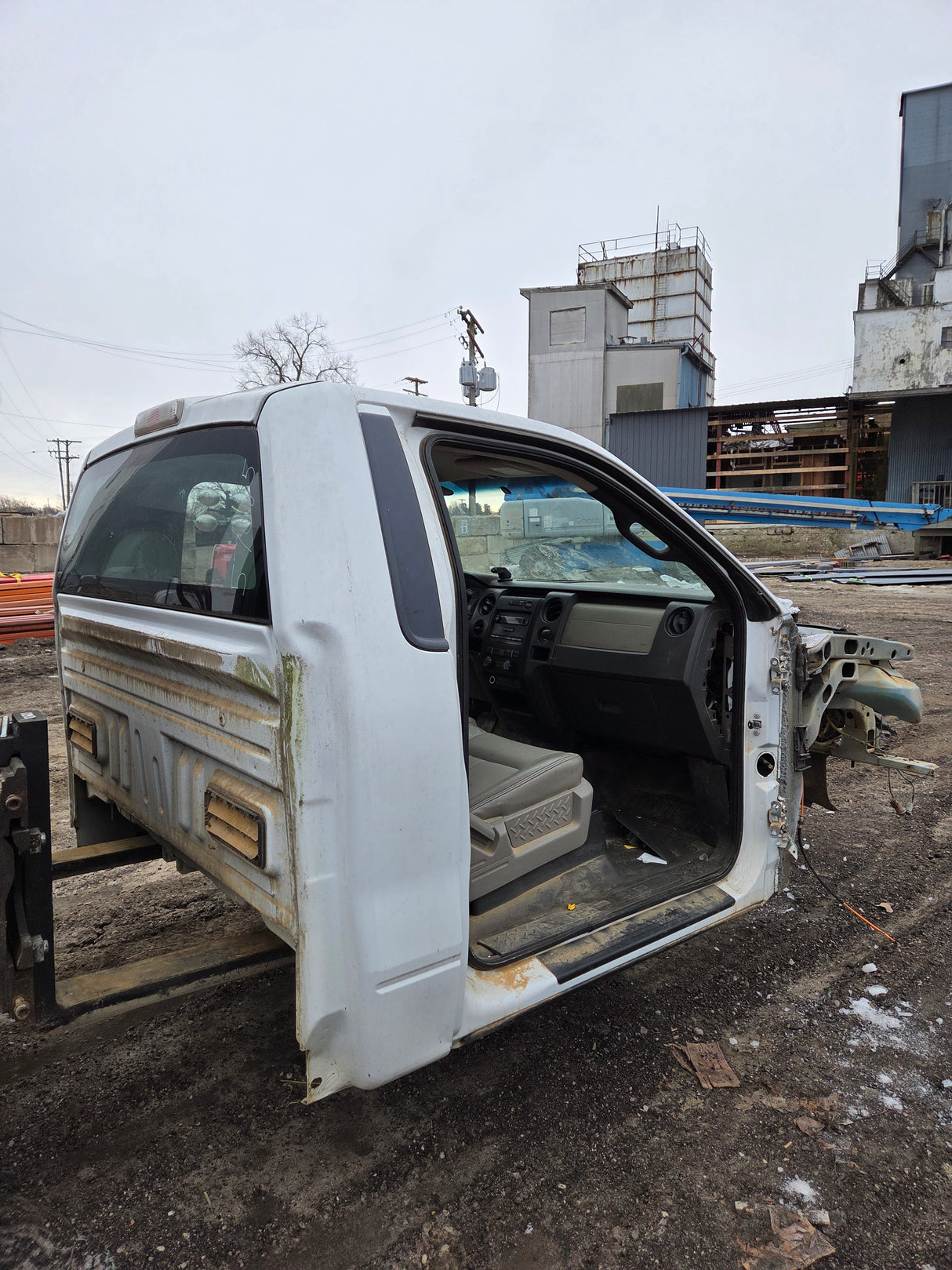 2009-2014 Ford F150 Regular Cab 2 Door Truck Cab