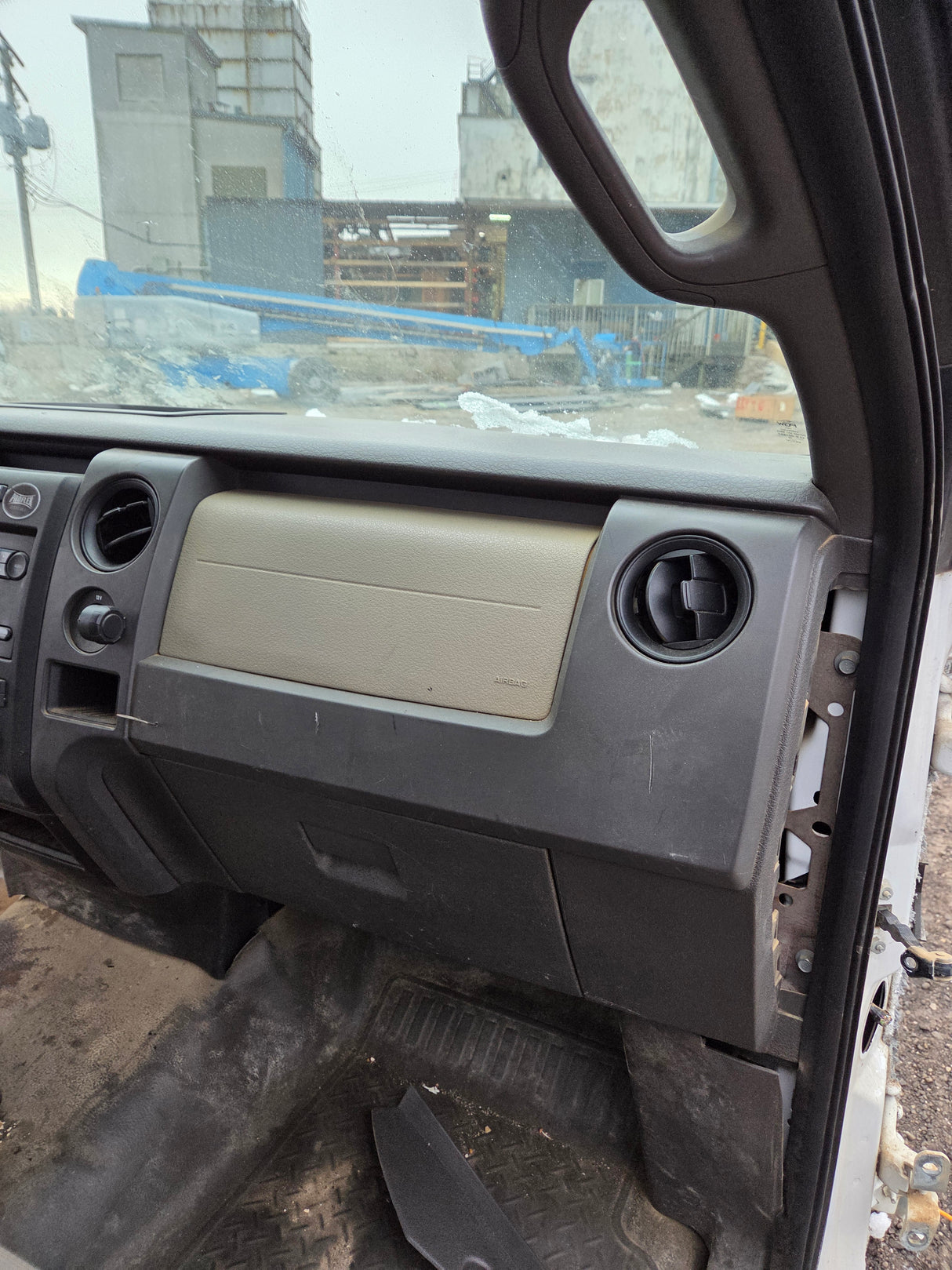 2009-2014 Ford F150 Regular Cab 2 Door Truck Cab