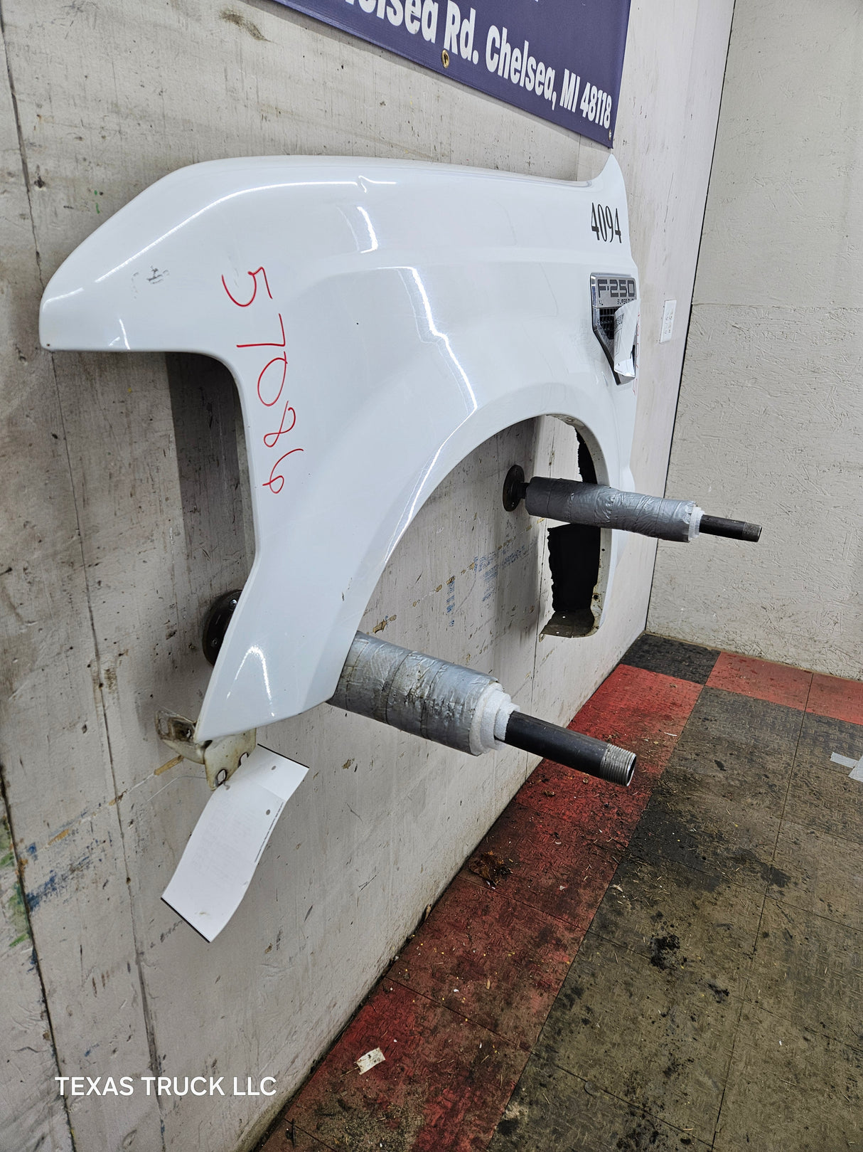 2008-2010 Ford Super Duty F250 F350 LH Driver Side Fender - Oxford White