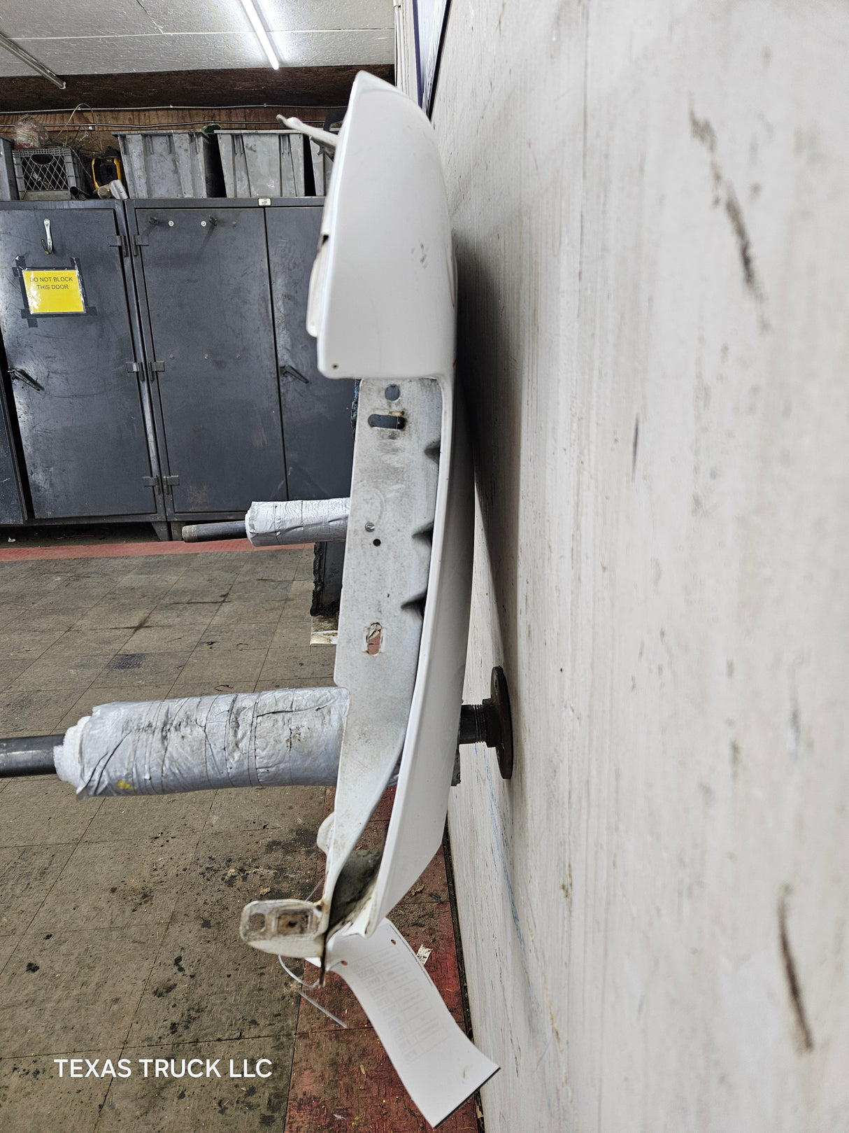 2008-2010 Ford Super Duty F250 F350 LH Driver Side Fender - Oxford White