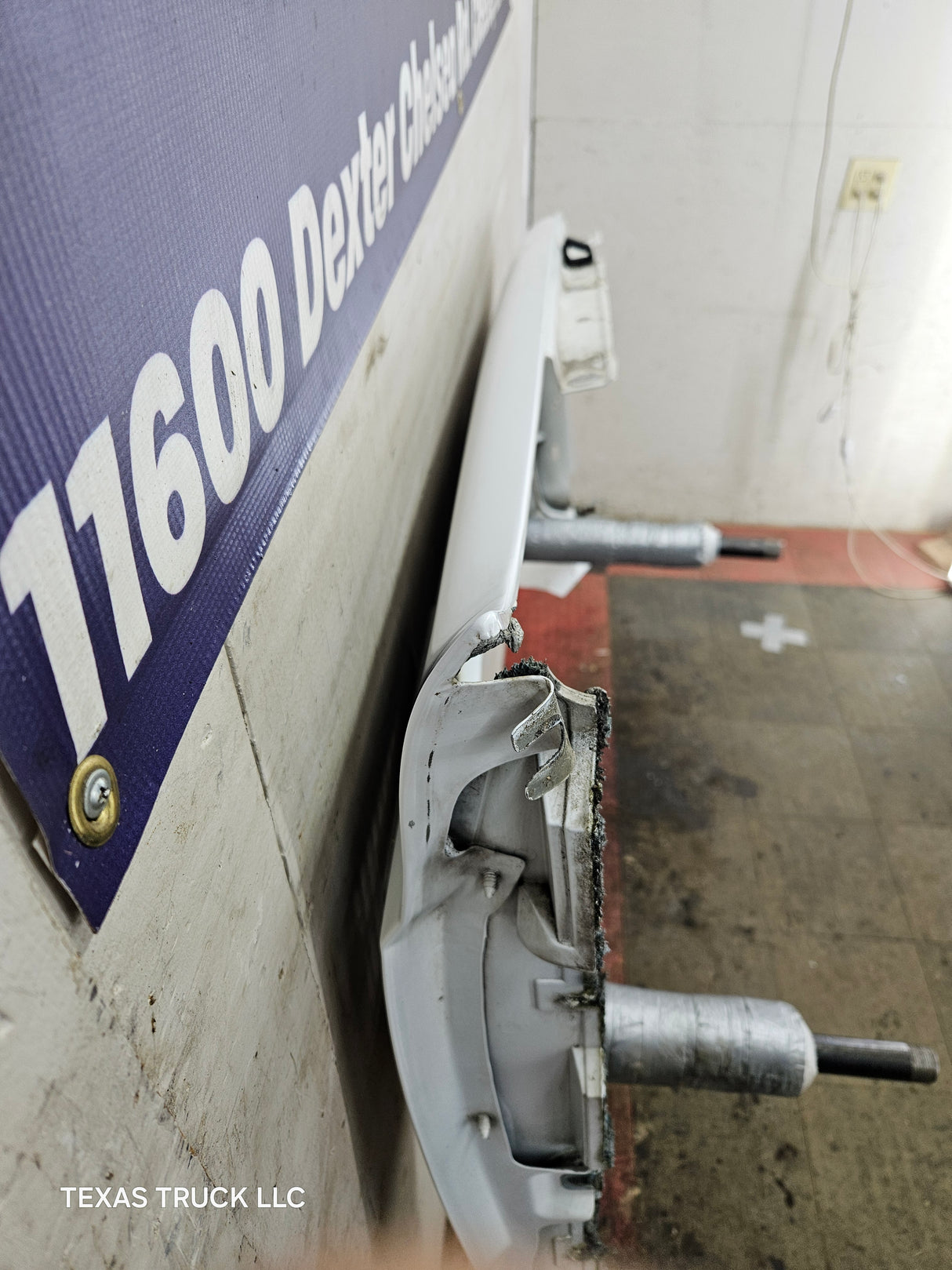 2008-2010 Ford Super Duty F250 F350 LH Driver Side Fender - Oxford White