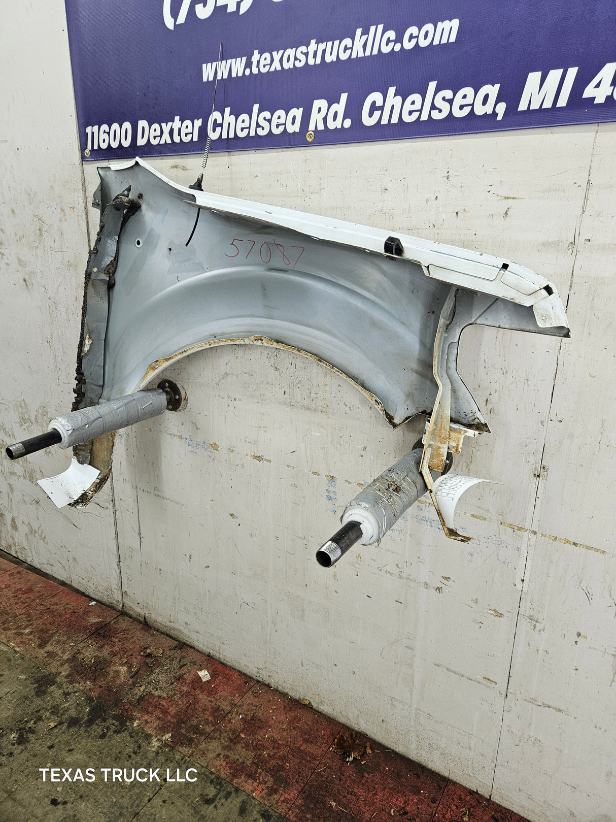 2009-2014 Ford F150 LH Driver Fender - Oxford White