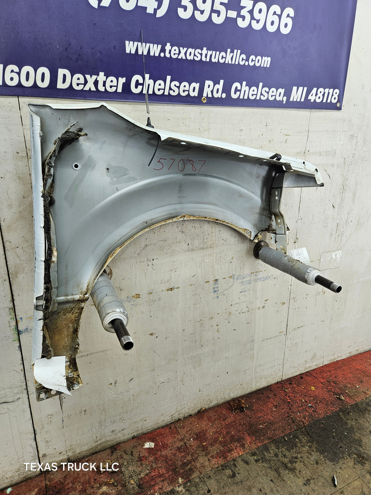 2009-2014 Ford F150 LH Driver Fender - Oxford White