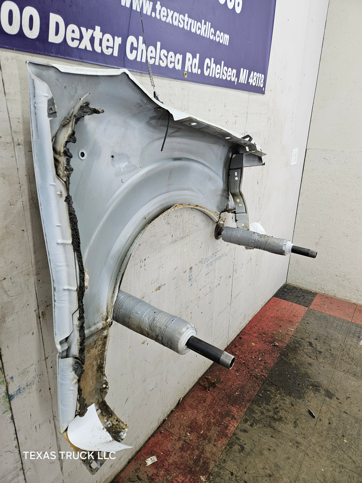 2009-2014 Ford F150 LH Driver Fender - Oxford White