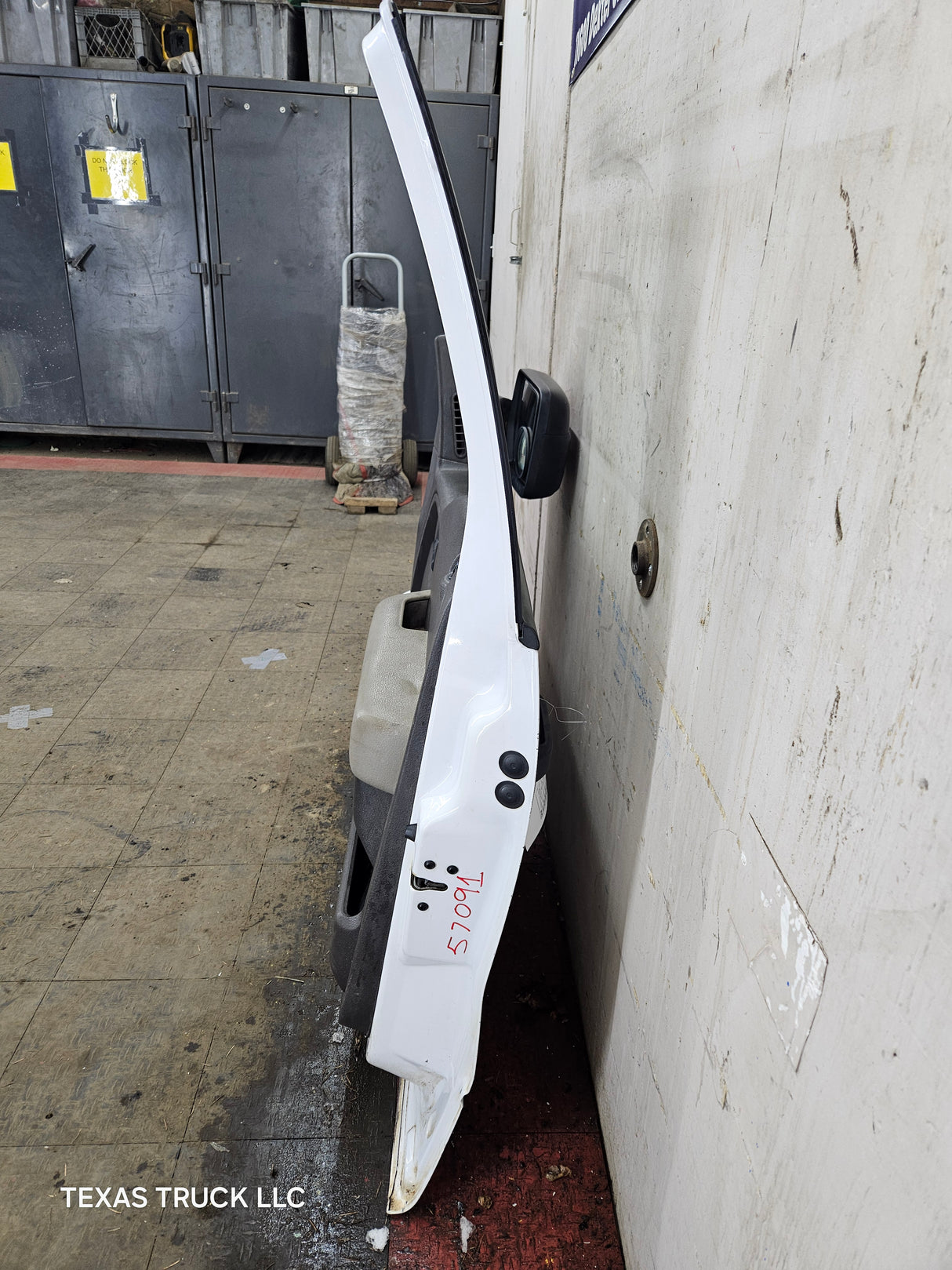 2009-2014 Ford F150 RH Passenger Side Front Door