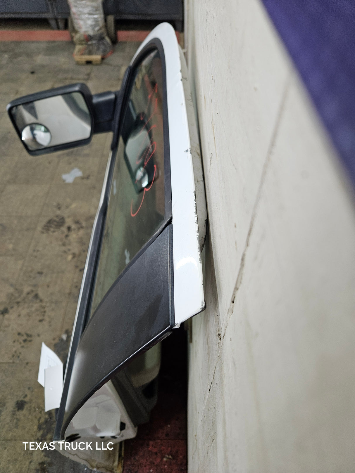 2009-2014 Ford F150 LH Driver Side Front Door