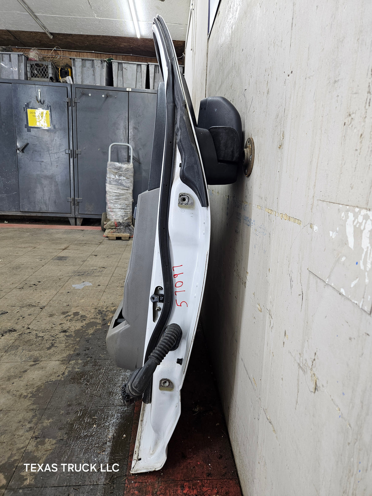 2015-2022 Ford F150 / Super Duty Driver Front Door LH F250 F350 F450 F550