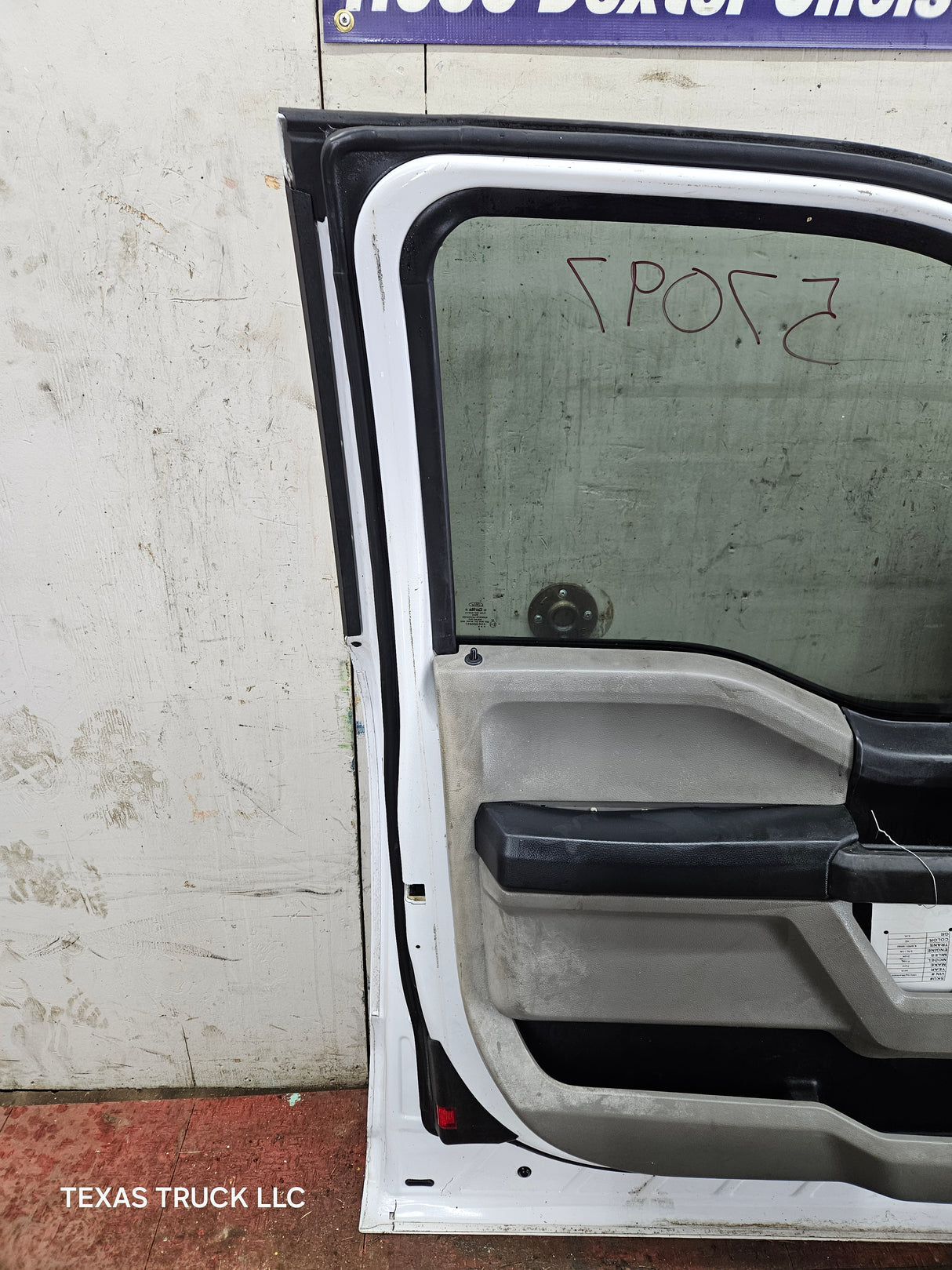 2015-2022 Ford F150 / Super Duty Driver Front Door LH F250 F350 F450 F550