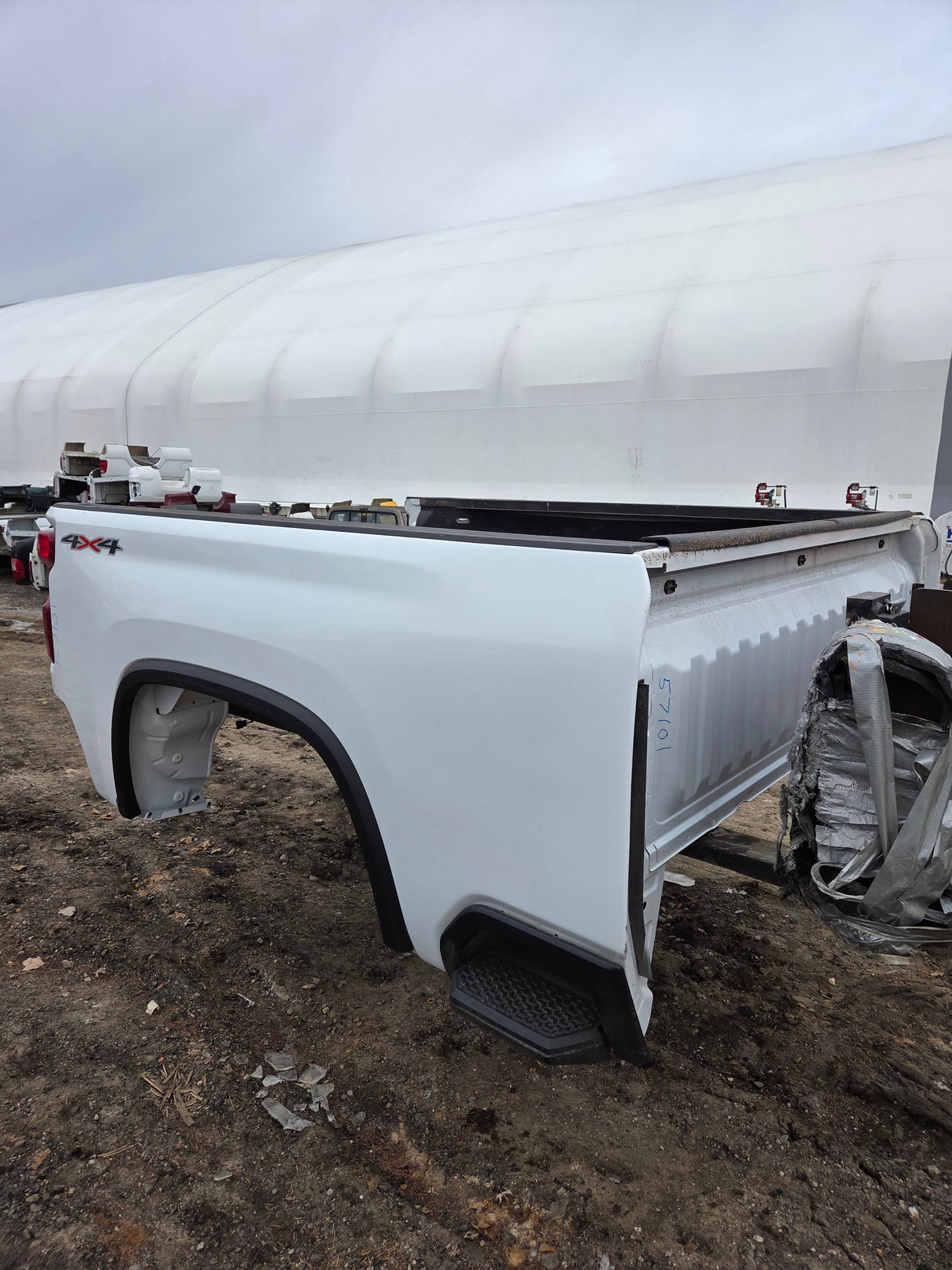 2019-2025 Chevrolet Silverado 2500 3500 HD 6' 6" Short Truck Bed