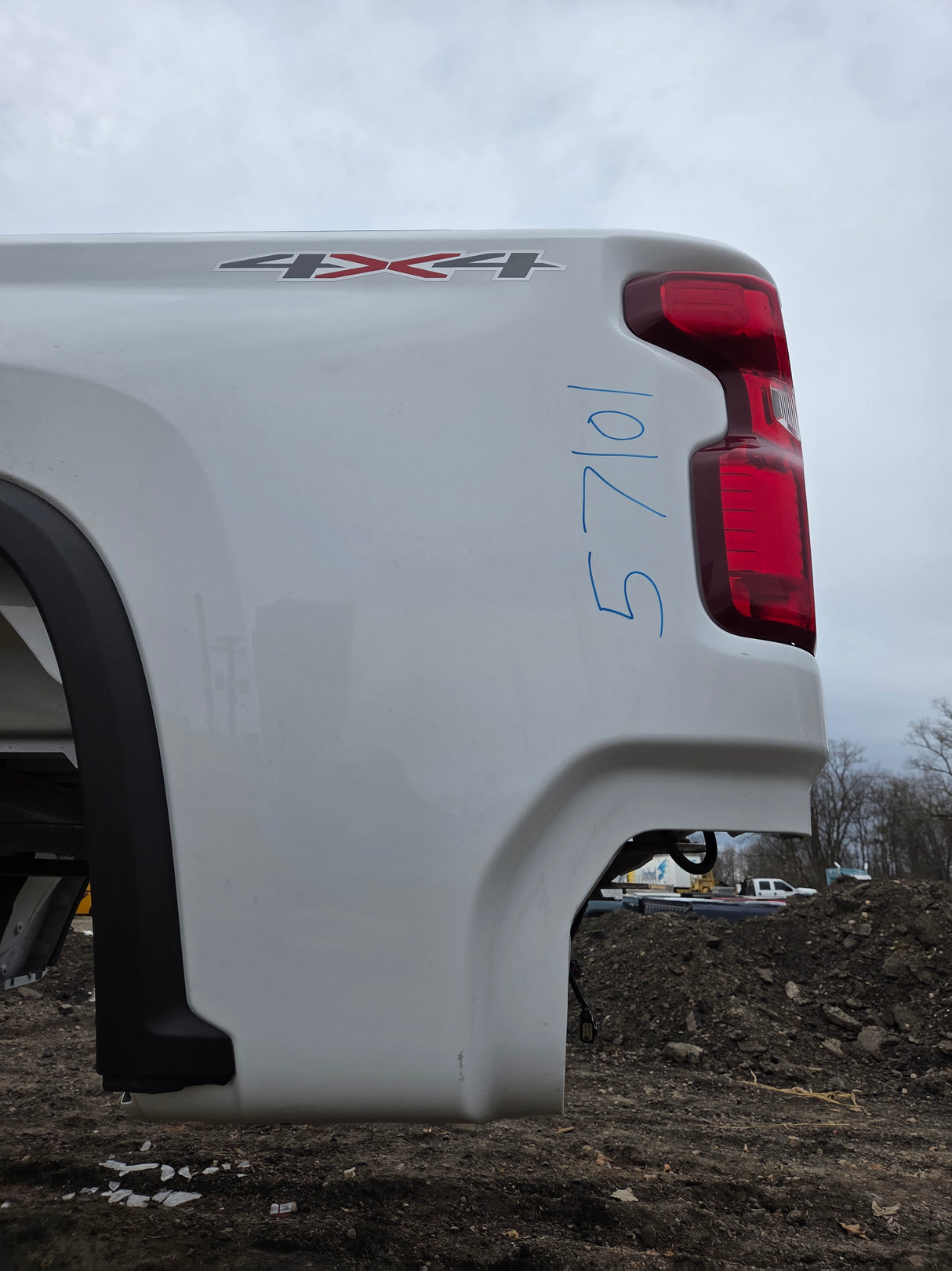 2019-2025 Chevrolet Silverado 2500 3500 HD 6' 6" Short Truck Bed