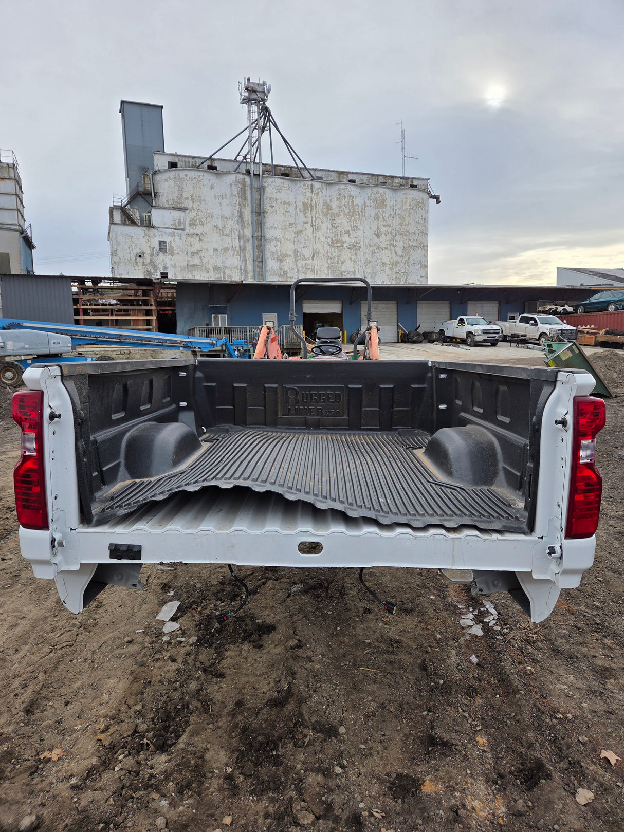2019-2025 Chevrolet Silverado 2500 3500 HD 6' 6" Short Truck Bed