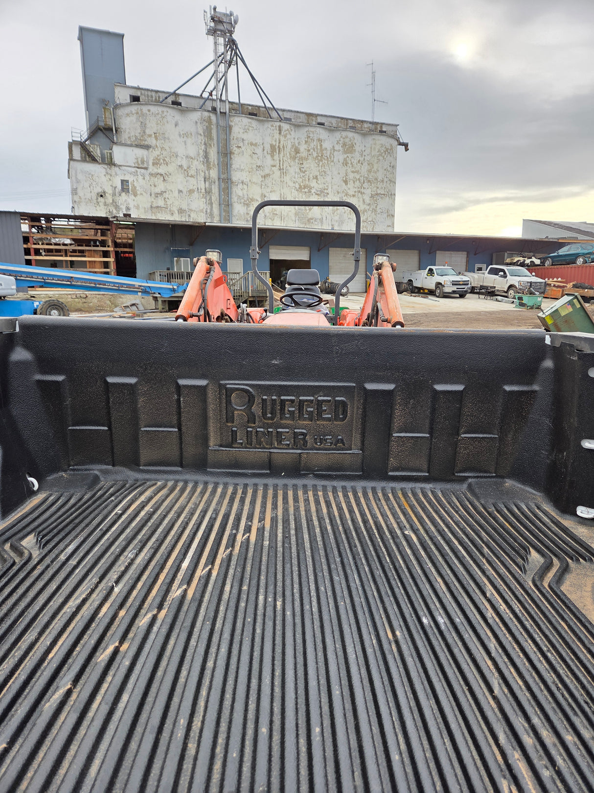 2019-2025 Chevrolet Silverado 2500 3500 HD 6' 6" Short Truck Bed