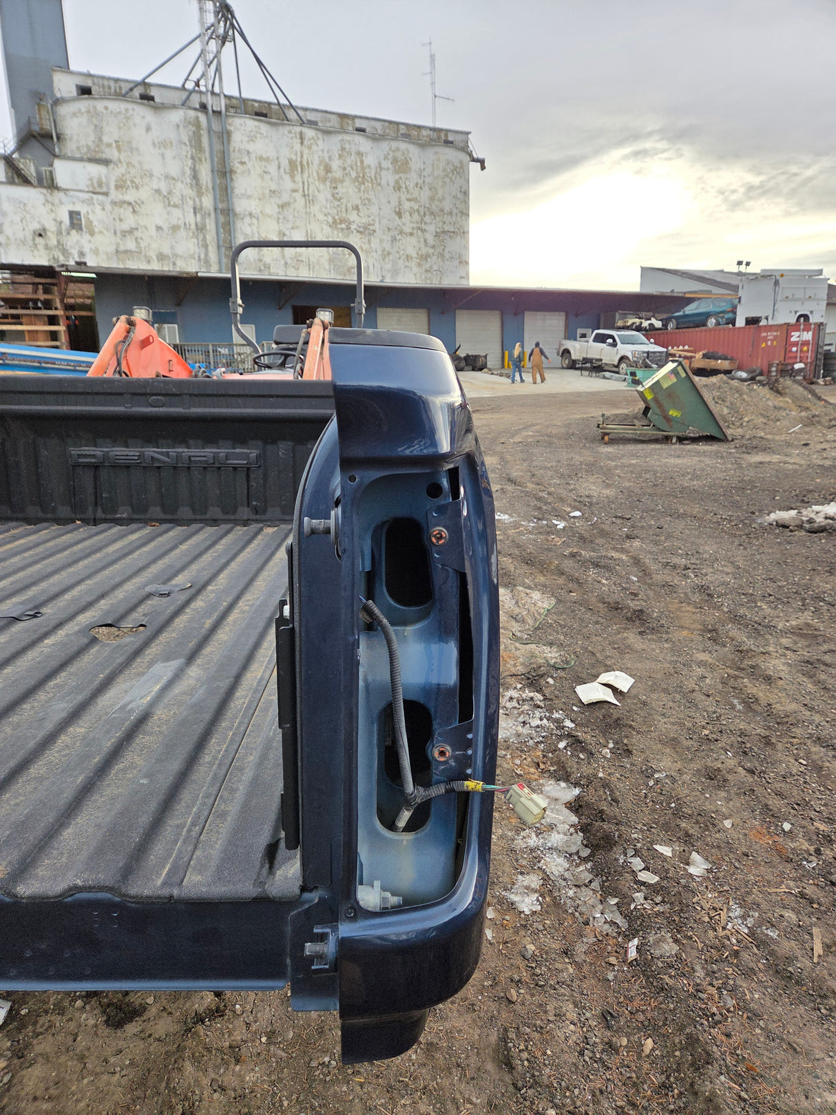 2019-2025 GMC Sierra 2500 3500 HD 6' 6" Short Truck Bed - Blue