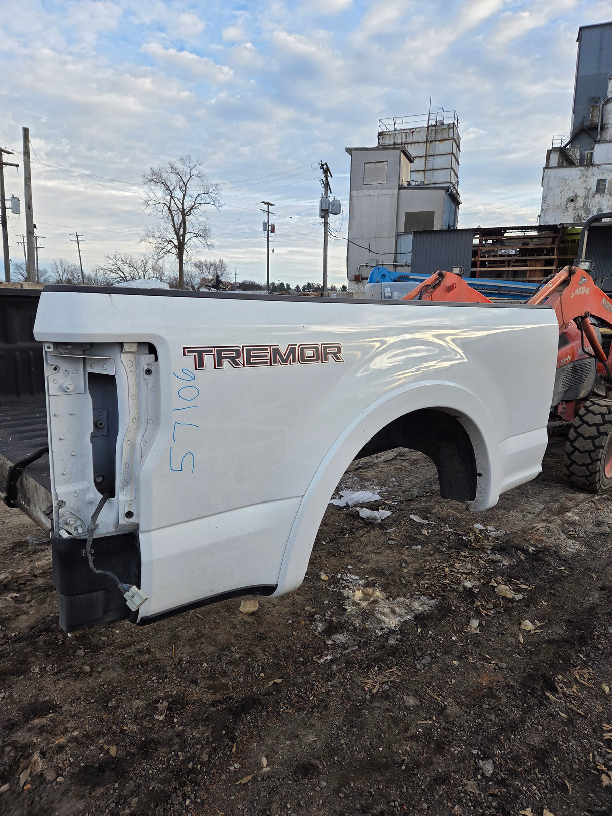 2017-2022 Ford F250 F350 Super Duty 6' 9" Short Truck Bed
