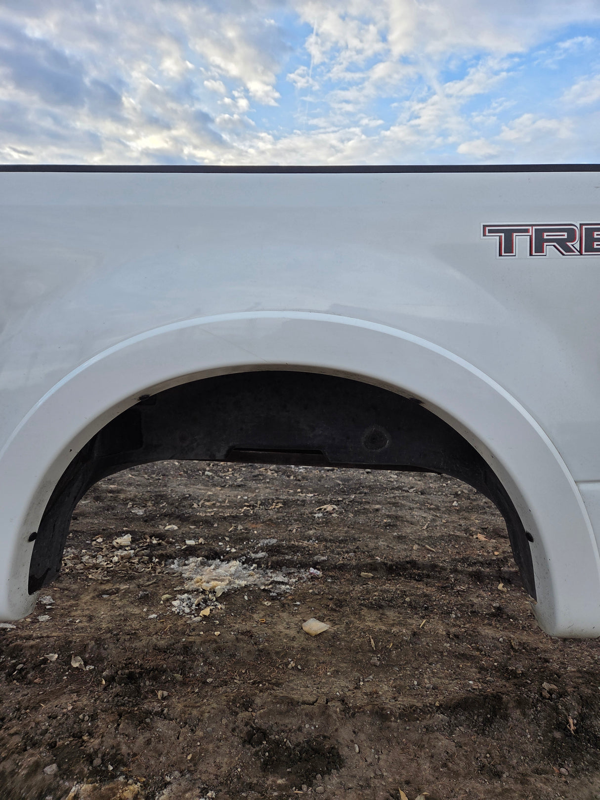 2017-2022 Ford F250 F350 Super Duty 6' 9" Short Truck Bed