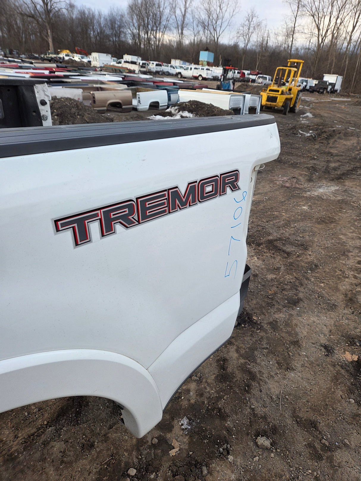 2017-2022 Ford F250 F350 Super Duty 6' 9" Short Truck Bed