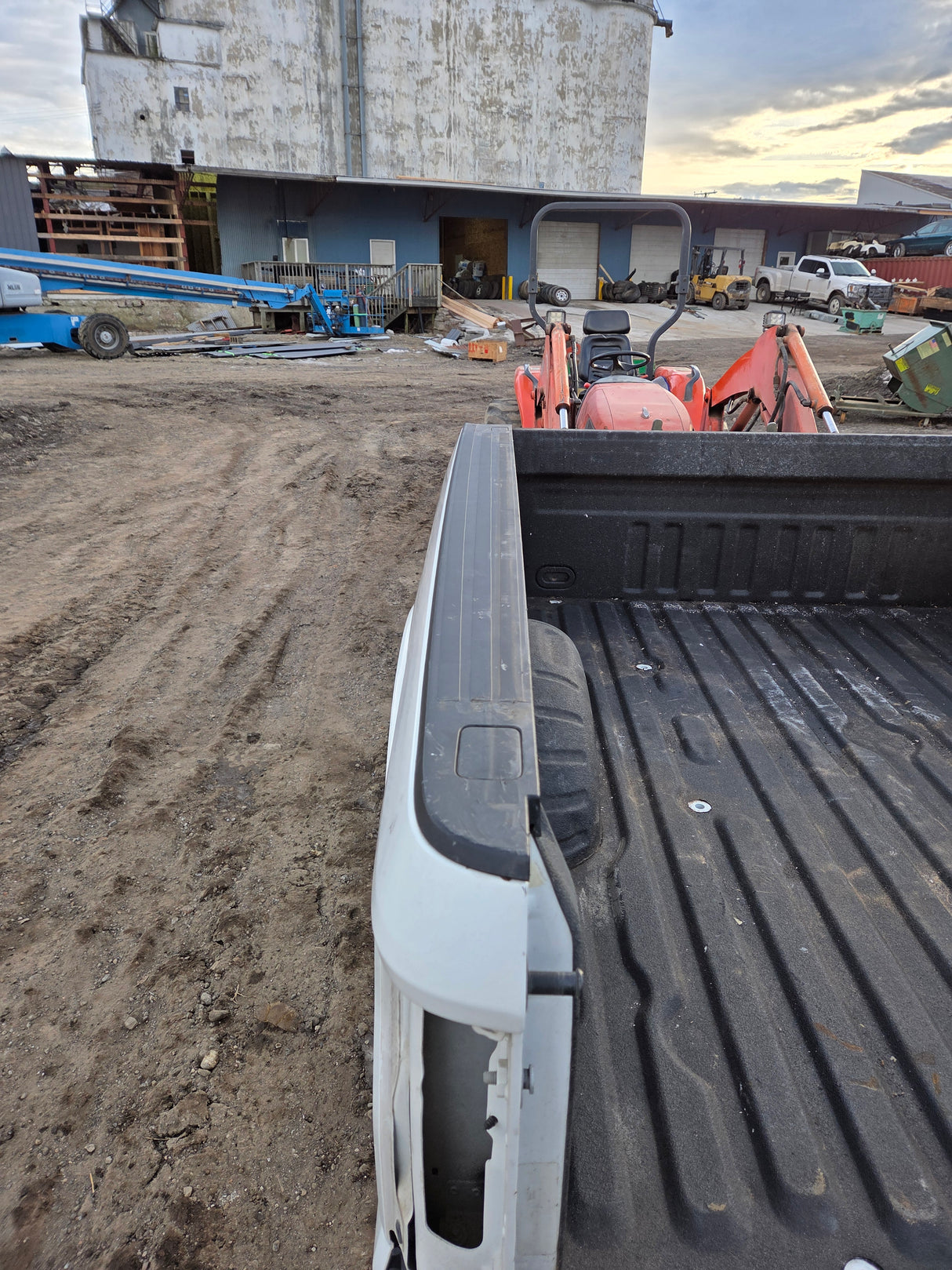 2017-2022 Ford F250 F350 Super Duty 6' 9" Short Truck Bed