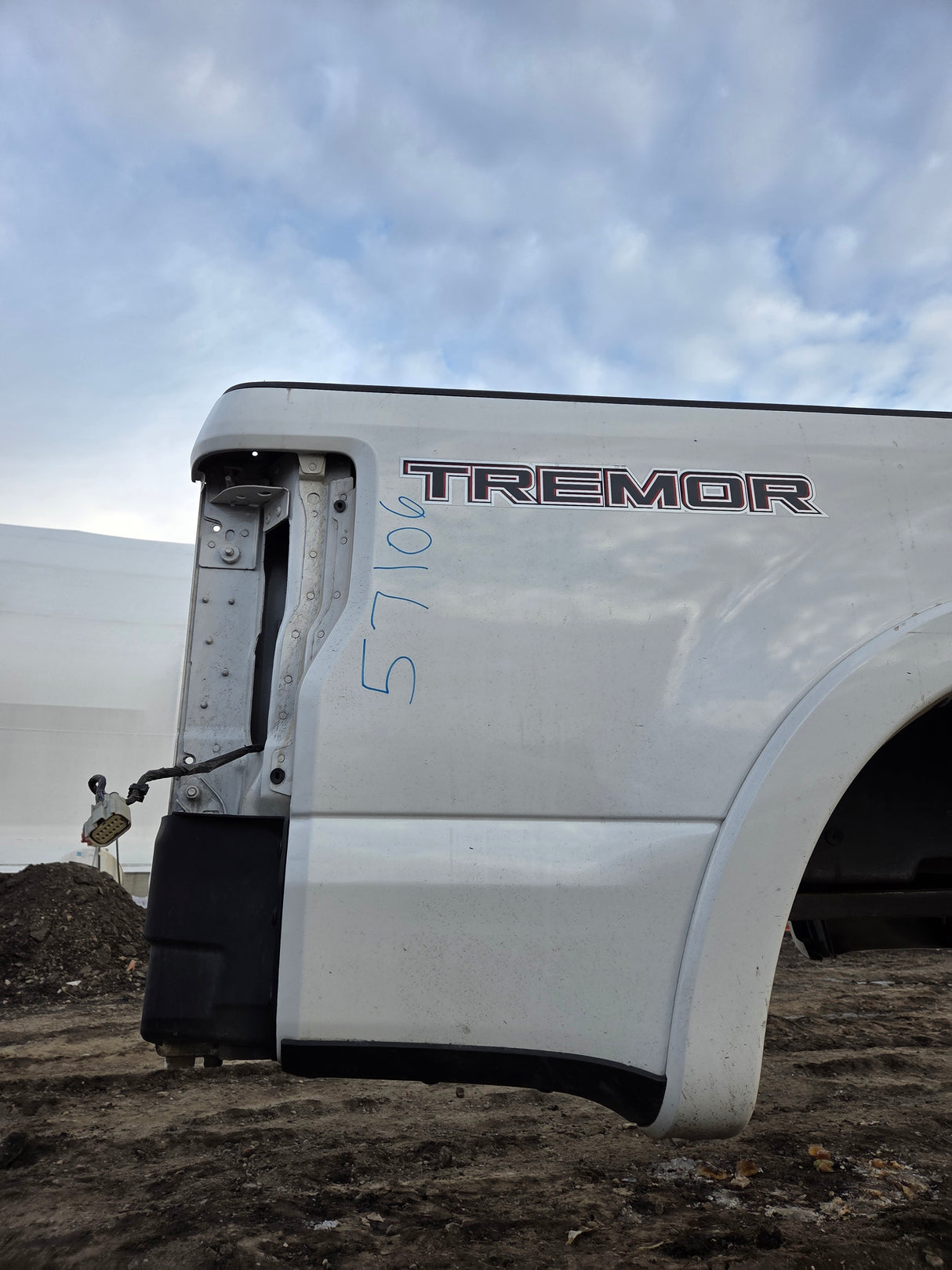 2017-2022 Ford F250 F350 Super Duty 6' 9" Short Truck Bed