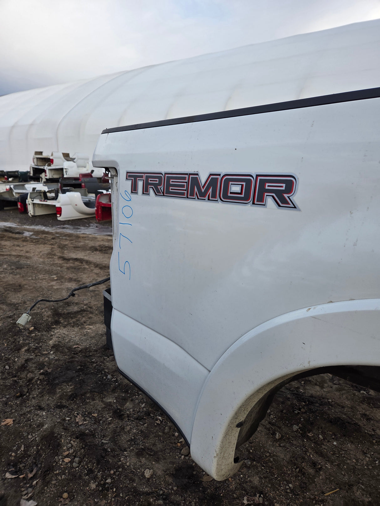 2017-2022 Ford F250 F350 Super Duty 6' 9" Short Truck Bed