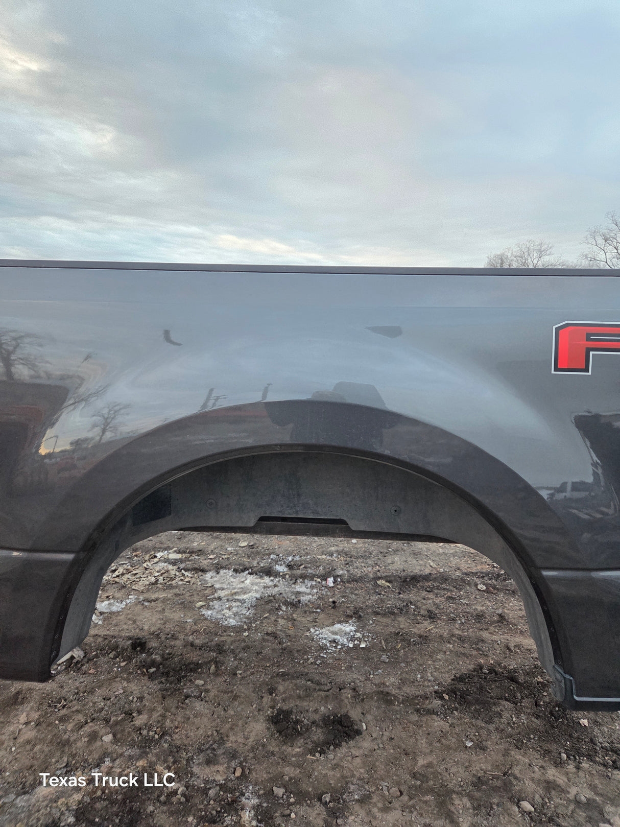 2017-2022 Ford F250 F350 Super Duty 6' 9" Short Truck Bed