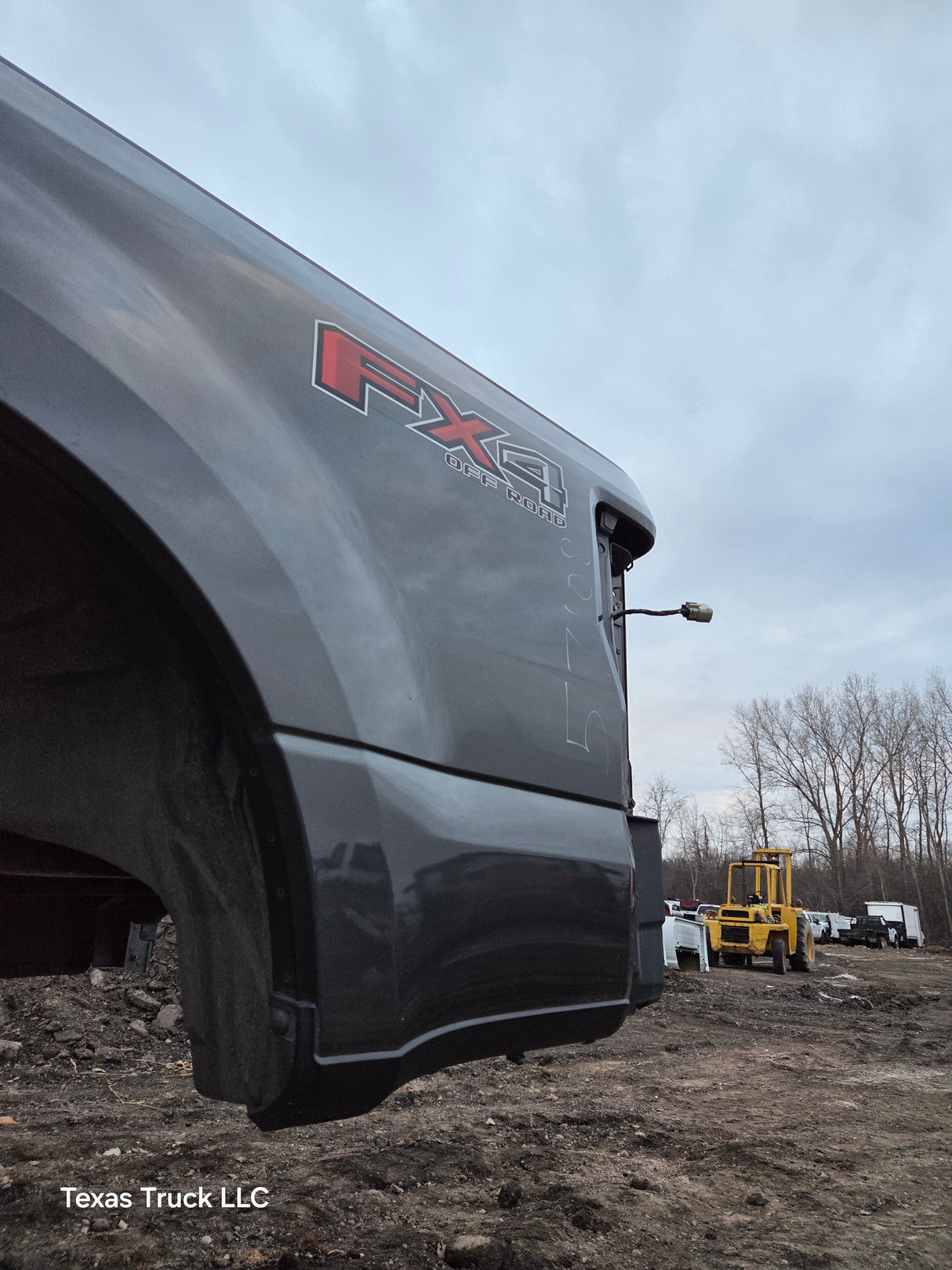 2017-2022 Ford F250 F350 Super Duty 6' 9" Short Truck Bed