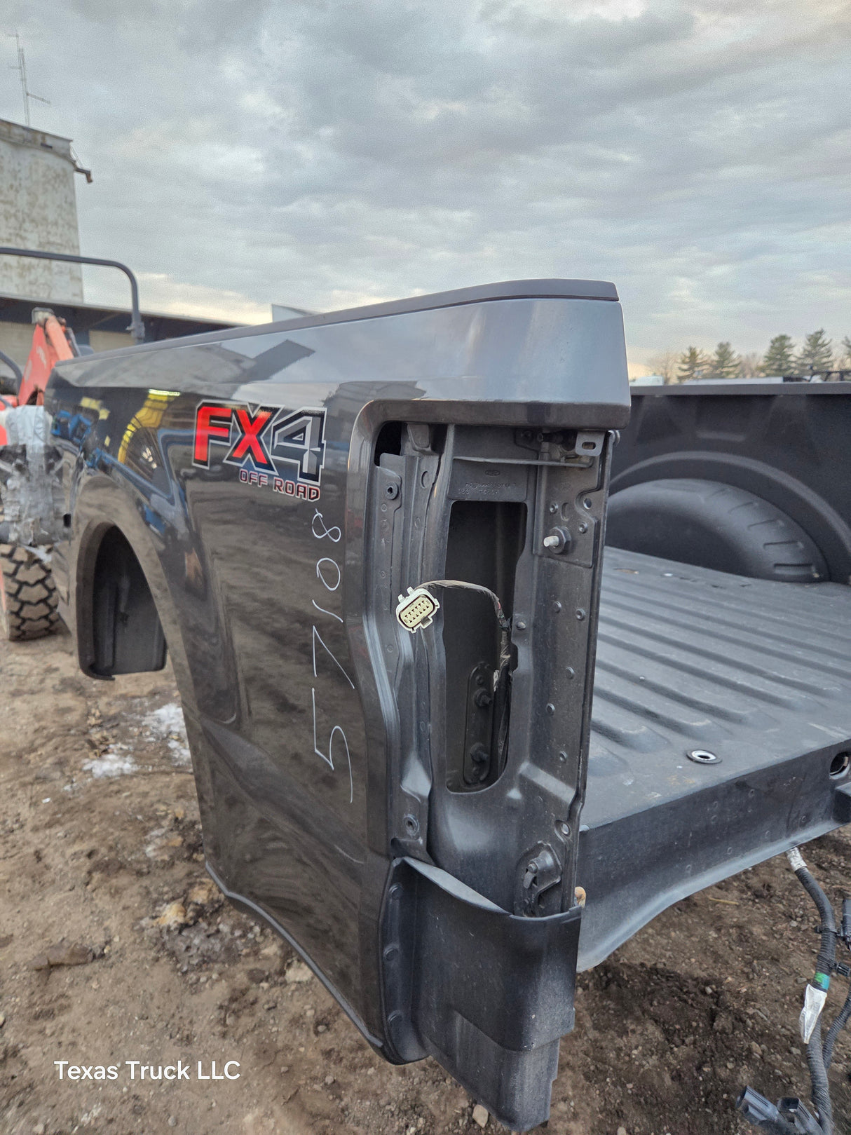 2017-2022 Ford F250 F350 Super Duty 6' 9" Short Truck Bed