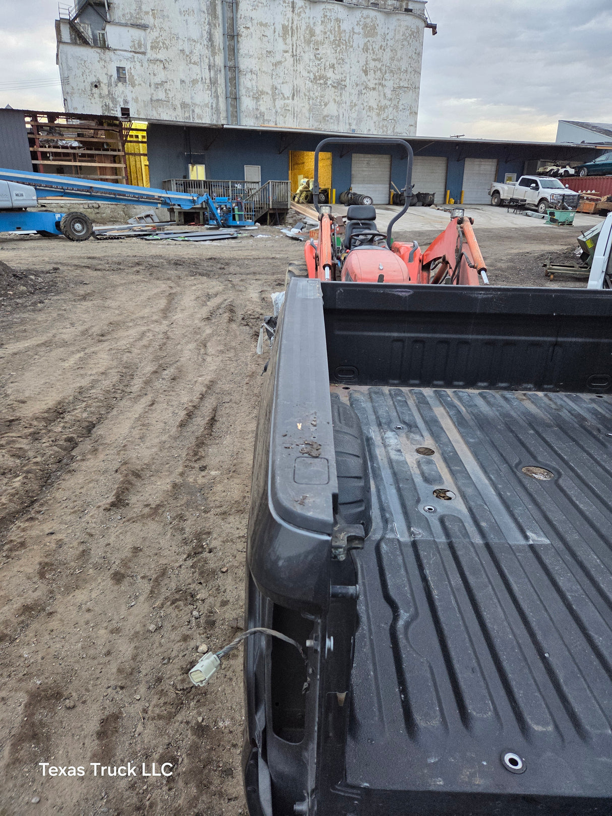 2017-2022 Ford F250 F350 Super Duty 6' 9" Short Truck Bed