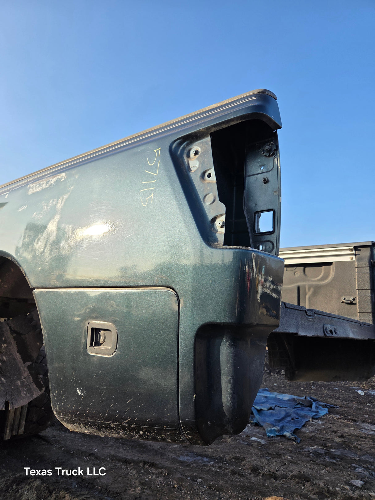 2004-2015 Nissan Titan Crew Cab 5' 6" Short Bed