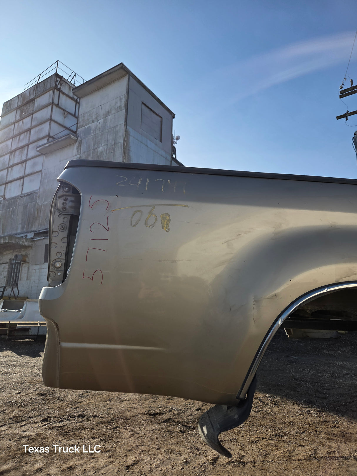 1999-2006 Toyota Tundra Short Bed 6.5' Truck Bed