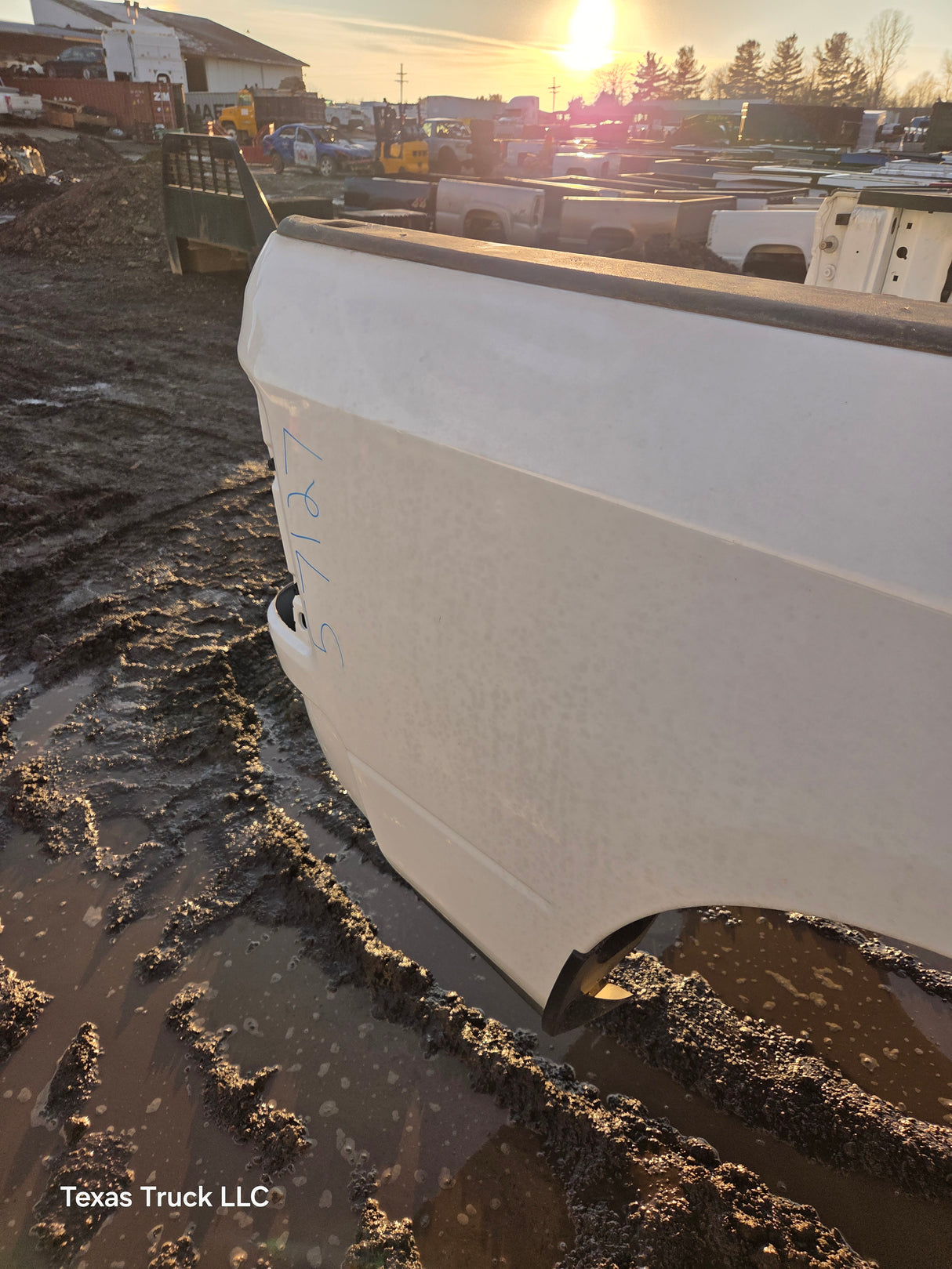 2019-2025 Dodge Ram 2500 3500 5th Gen 8' Long Truck Bed - White