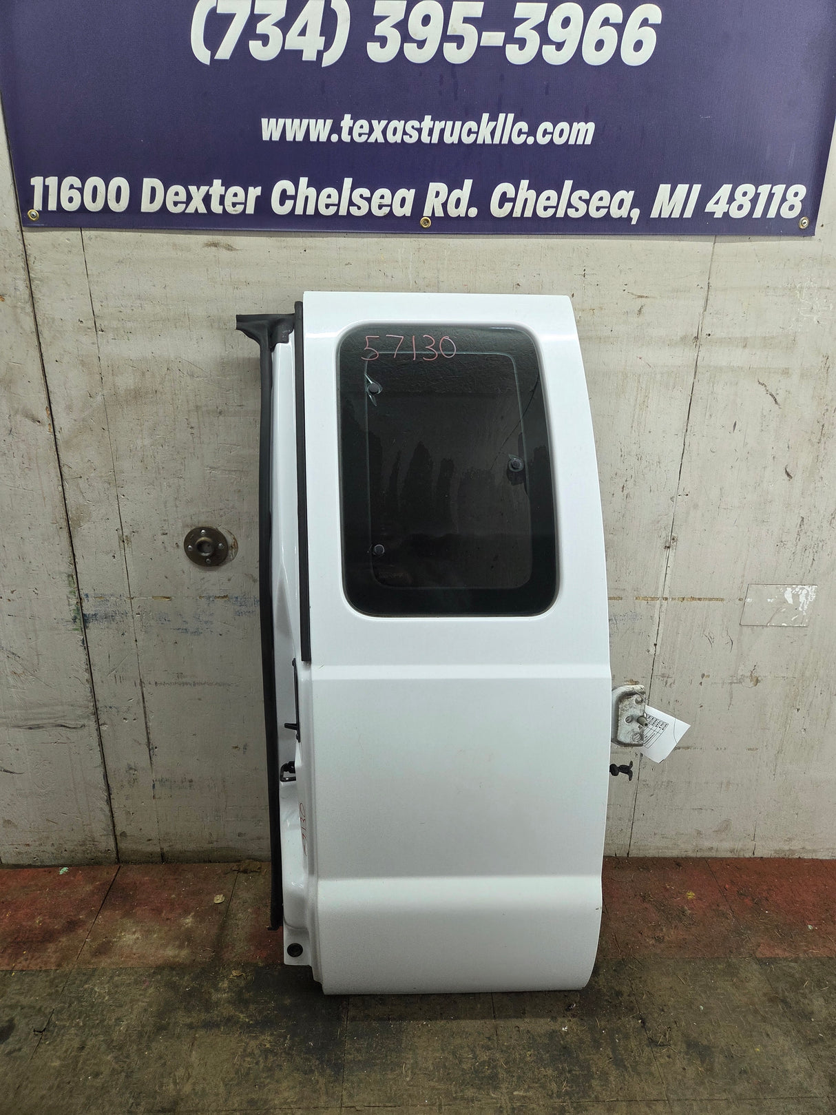 2008-2016 Ford Super Duty F250 F350 F450 F550 LH Extended Cab Driver Side Rear Door