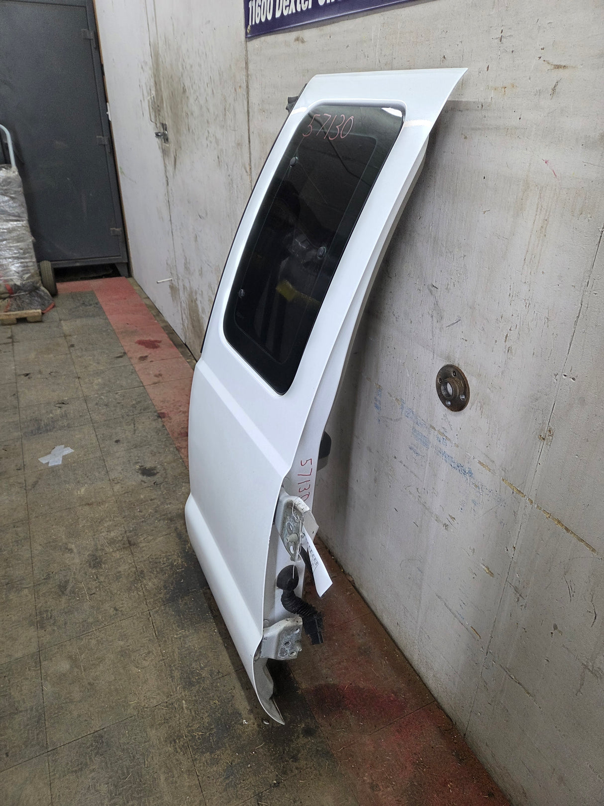 2008-2016 Ford Super Duty F250 F350 F450 F550 LH Extended Cab Driver Side Rear Door