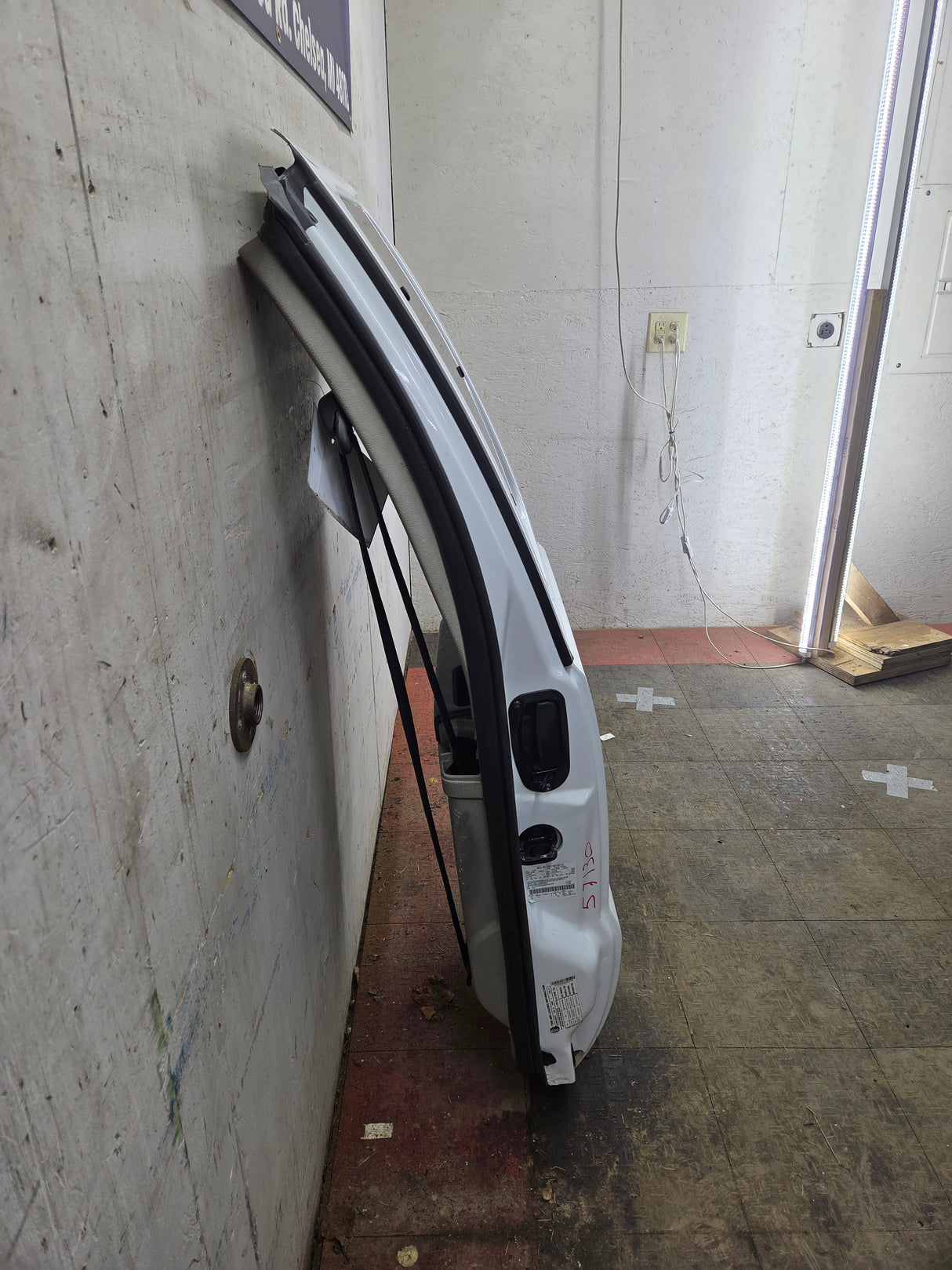 2008-2016 Ford Super Duty F250 F350 F450 F550 LH Extended Cab Driver Side Rear Door