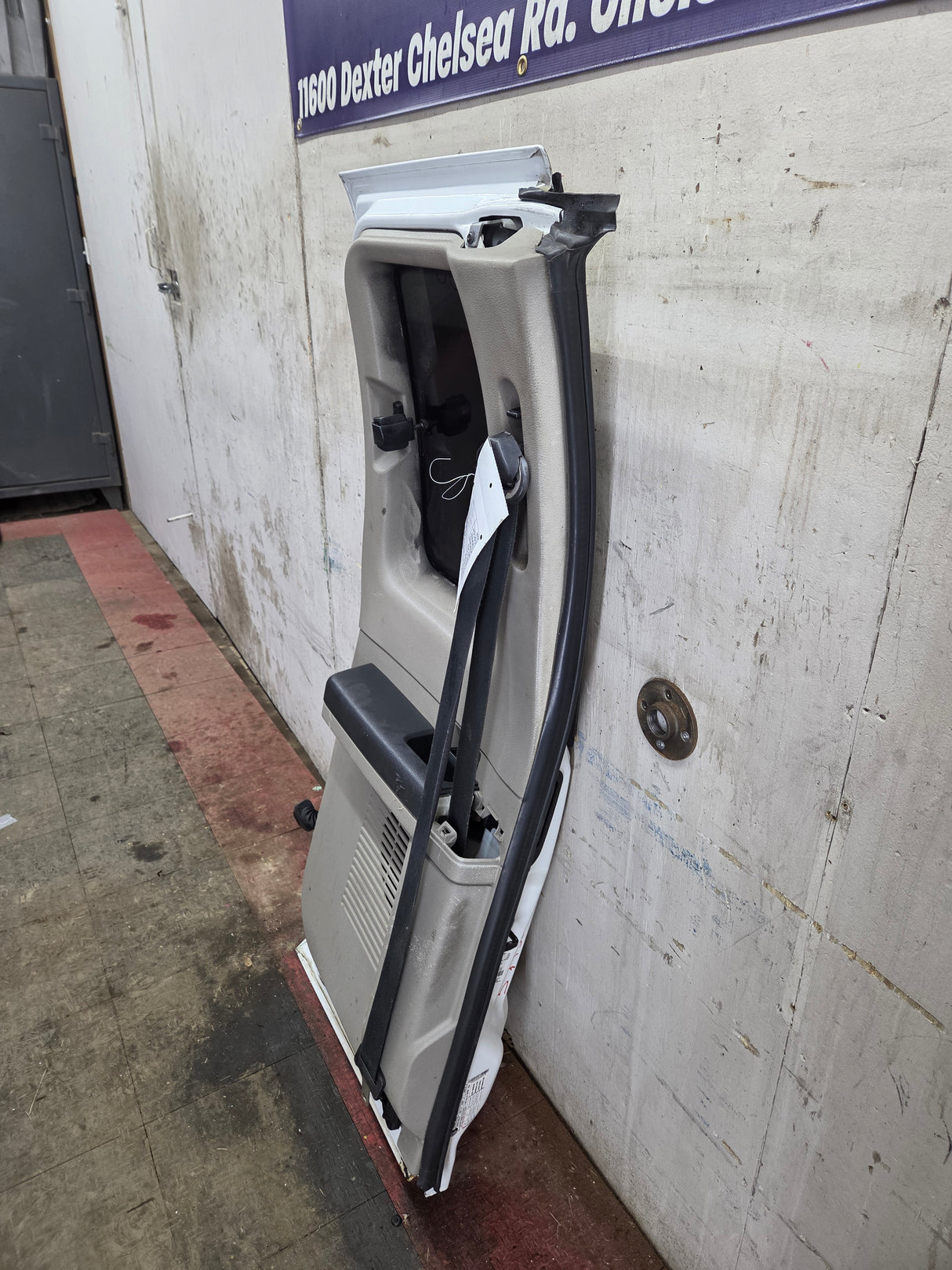 2008-2016 Ford Super Duty F250 F350 F450 F550 LH Extended Cab Driver Side Rear Door