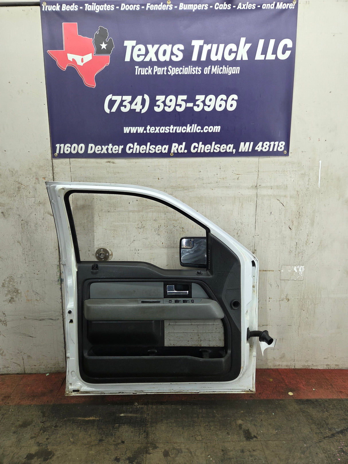 2009-2014 Ford F150 LH Driver Side Front Door