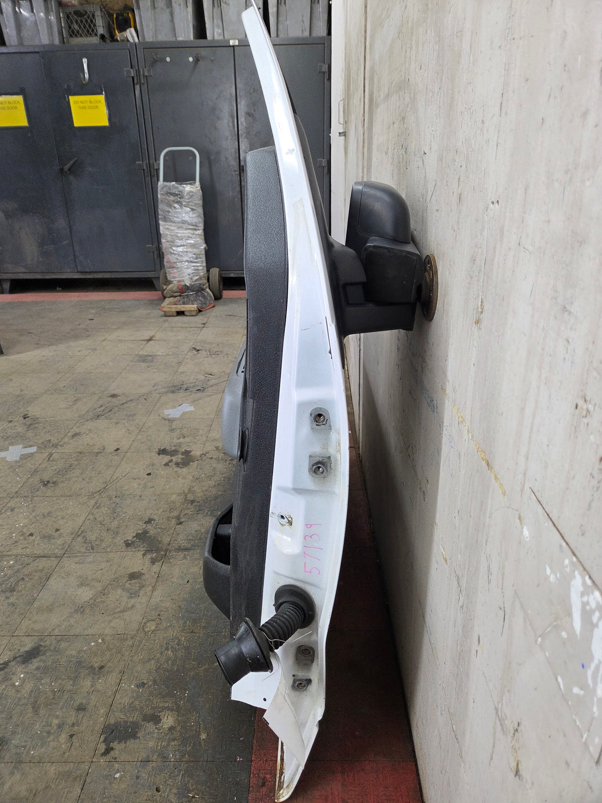 2009-2014 Ford F150 LH Driver Side Front Door