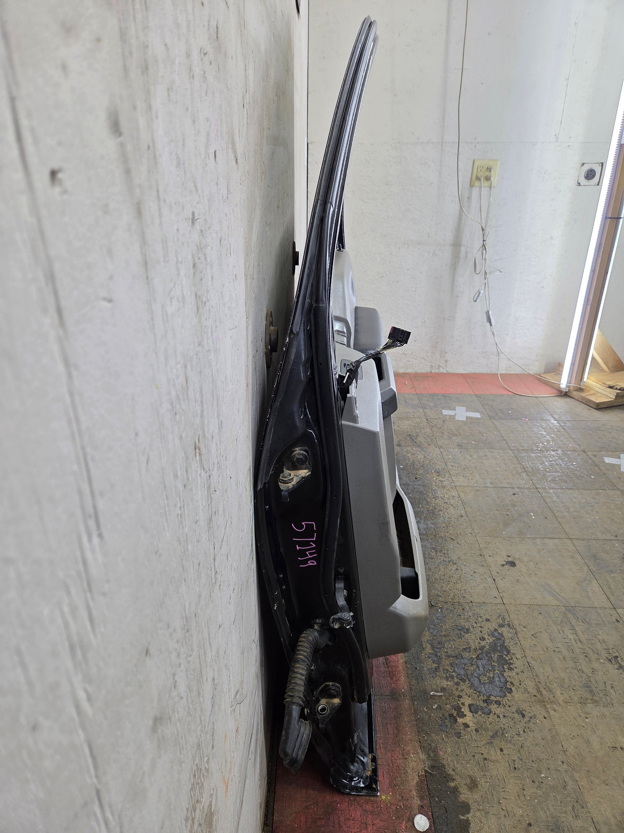 2015-2022 Ford F150 / Super Duty Passenger Side Front Door RH F250 F350 F450 F550
