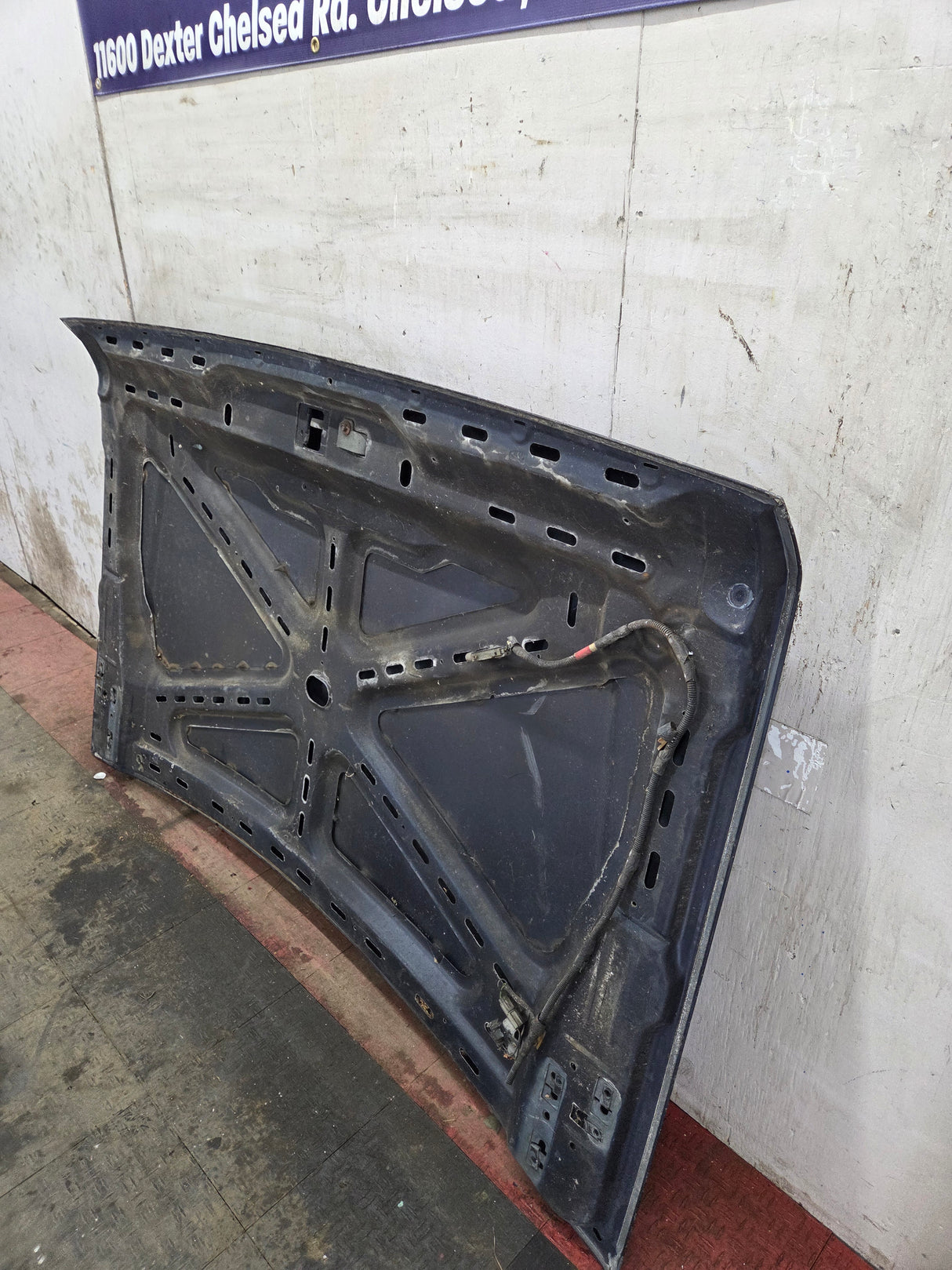 1987-1991 Ford F-150 F-250 F-350 F-450 F-550 Hood Bricknose