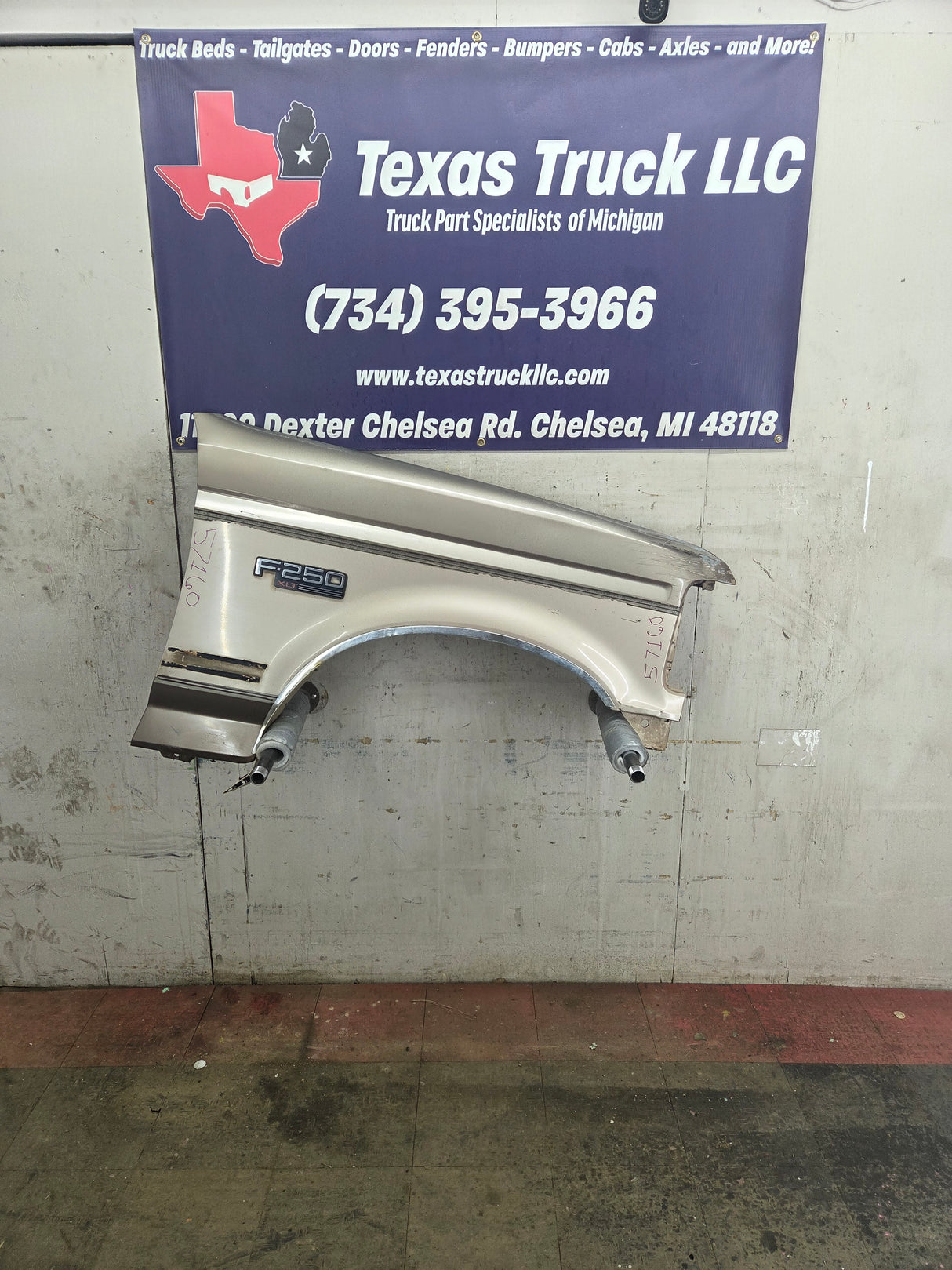 1992-1997 OBS Ford F Series F250 F350 F450 F550 PASSENGER SIDE RH FRONT FENDER